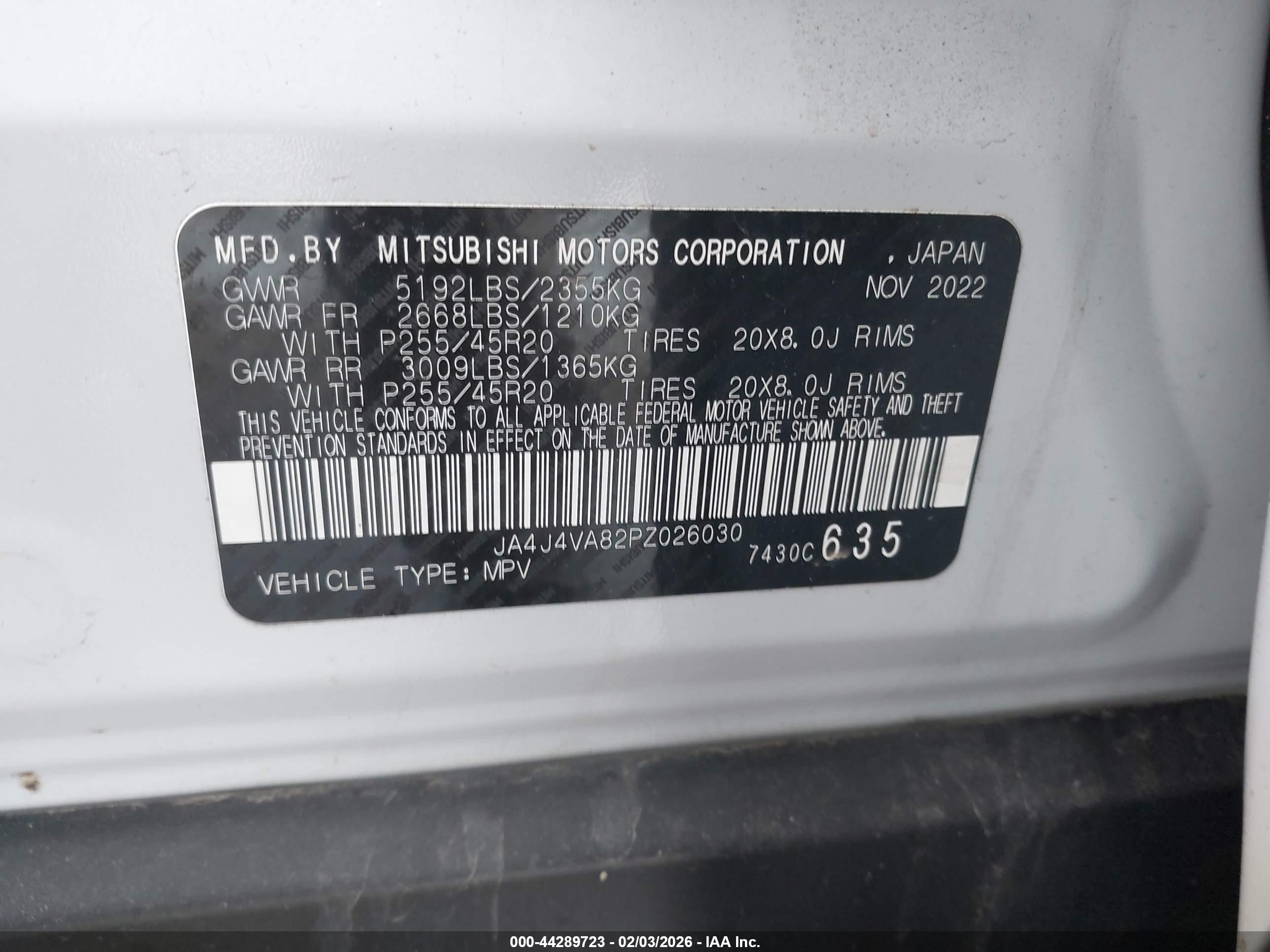MITSUBISHI OUTLANDER image 9