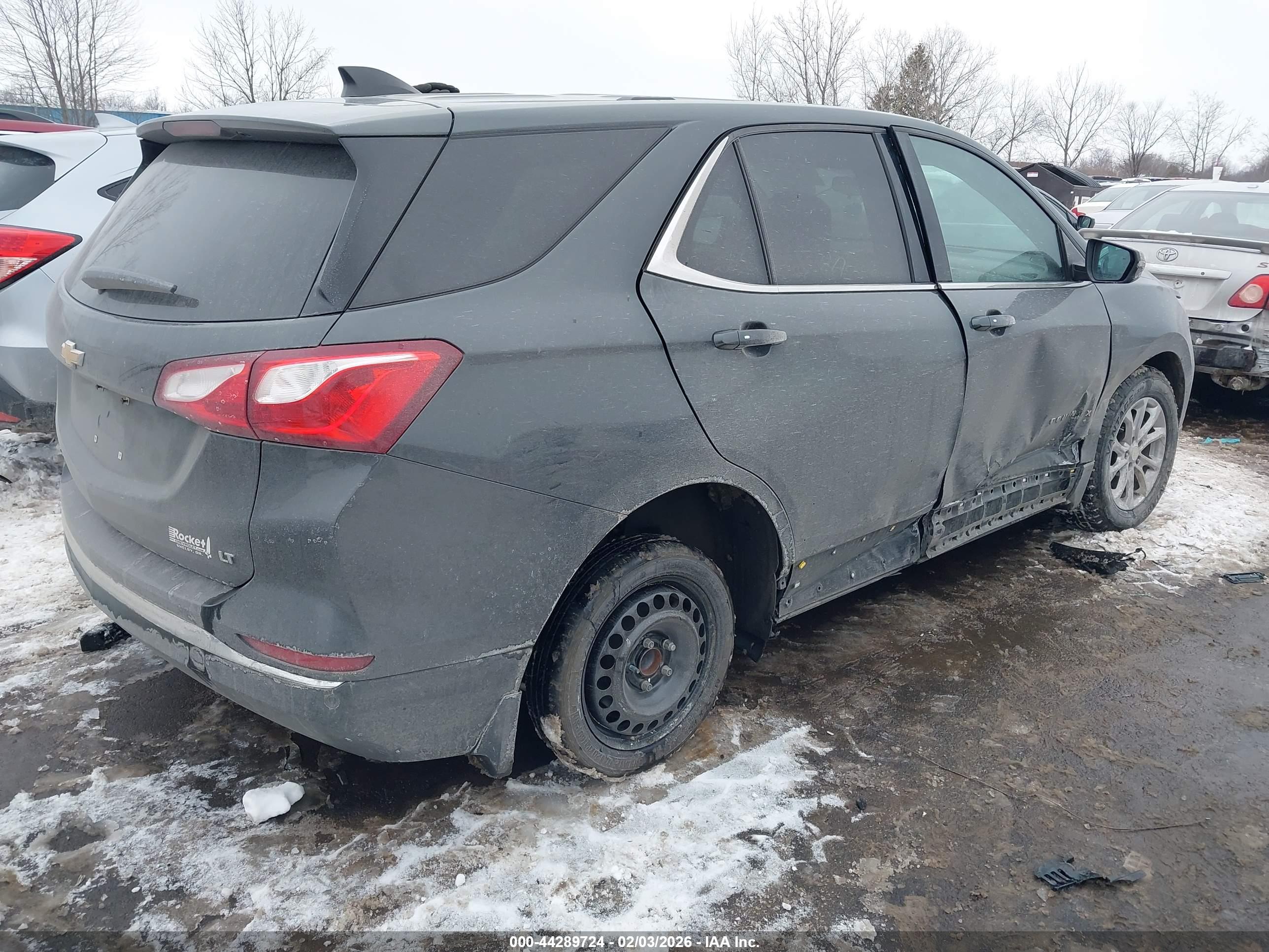 CHEVROLET EQUINOX image 4