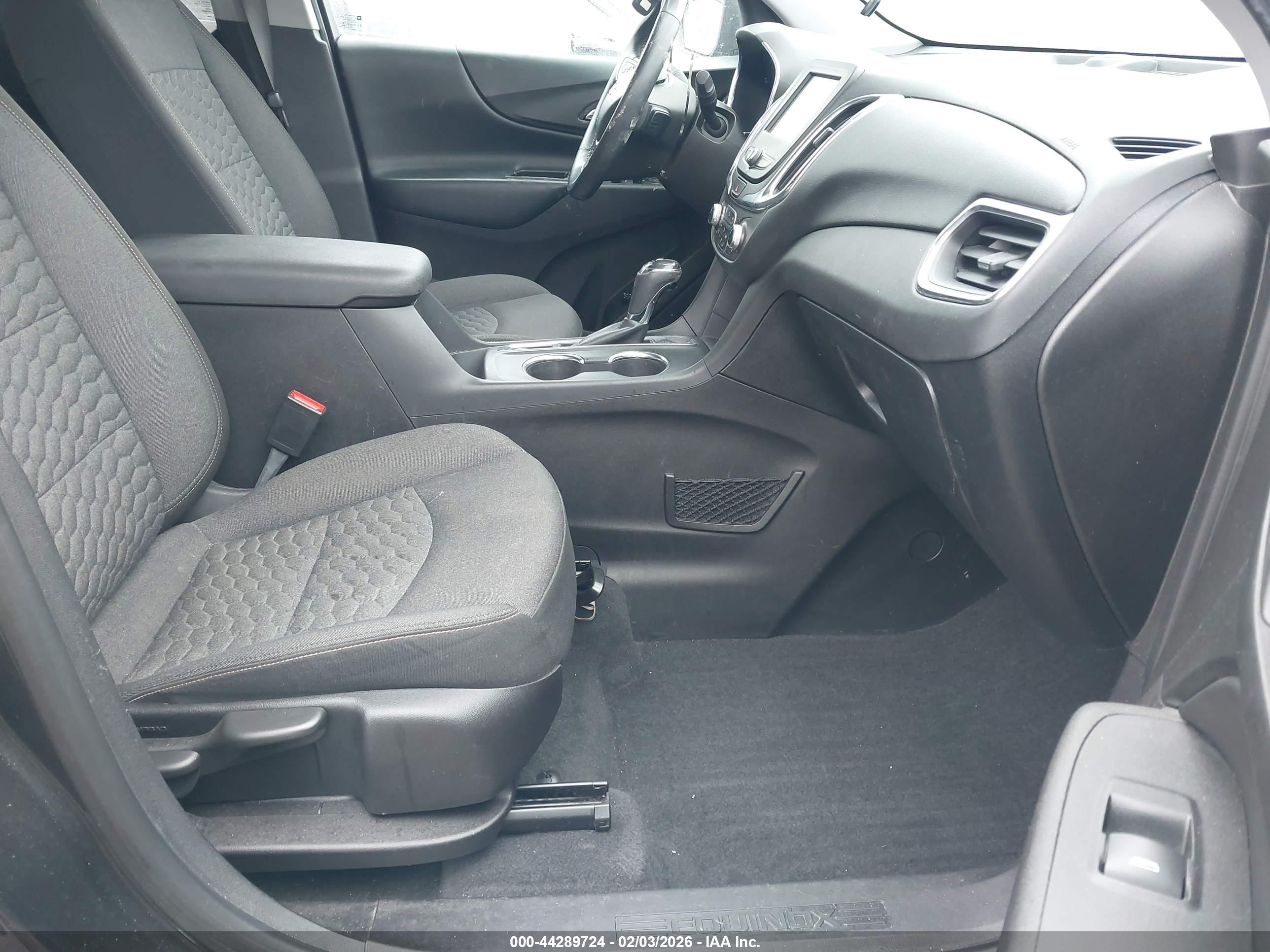 CHEVROLET EQUINOX image 5