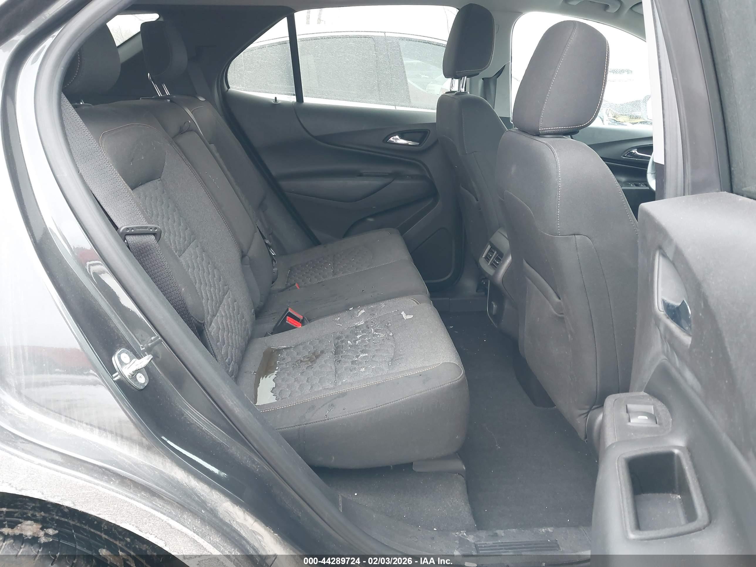 CHEVROLET EQUINOX image 8