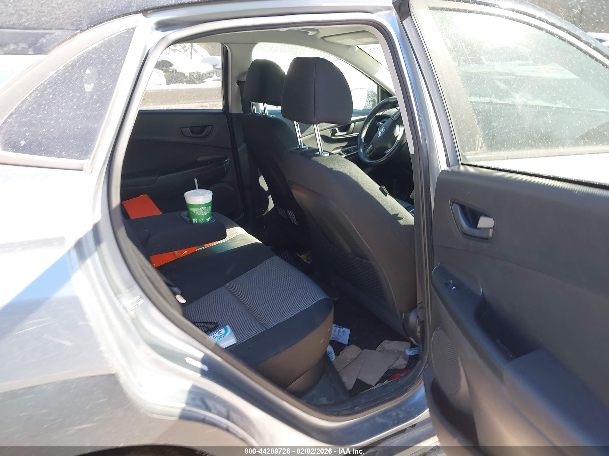 HYUNDAI KONA image 8