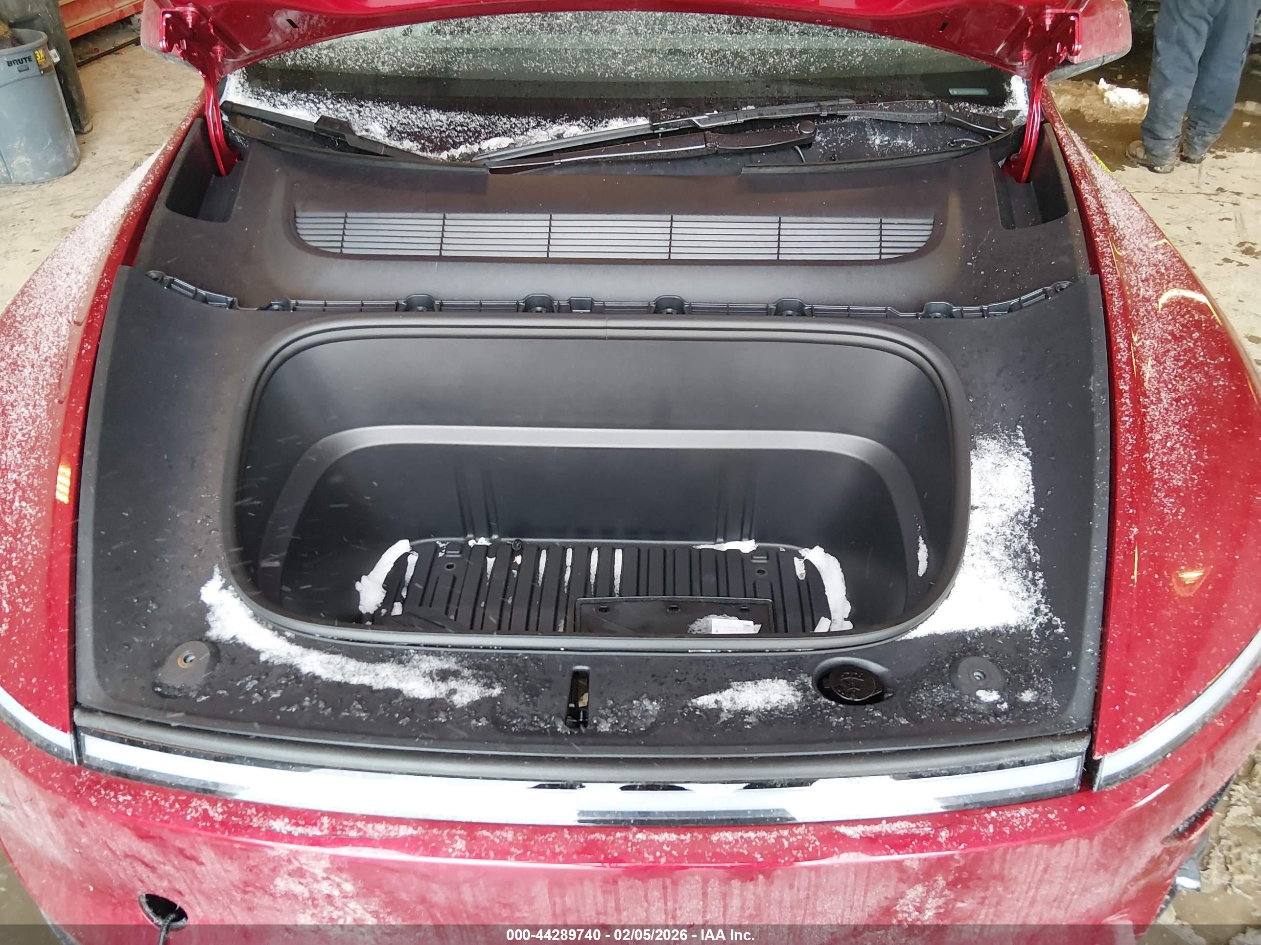 TESLA MODEL image 10