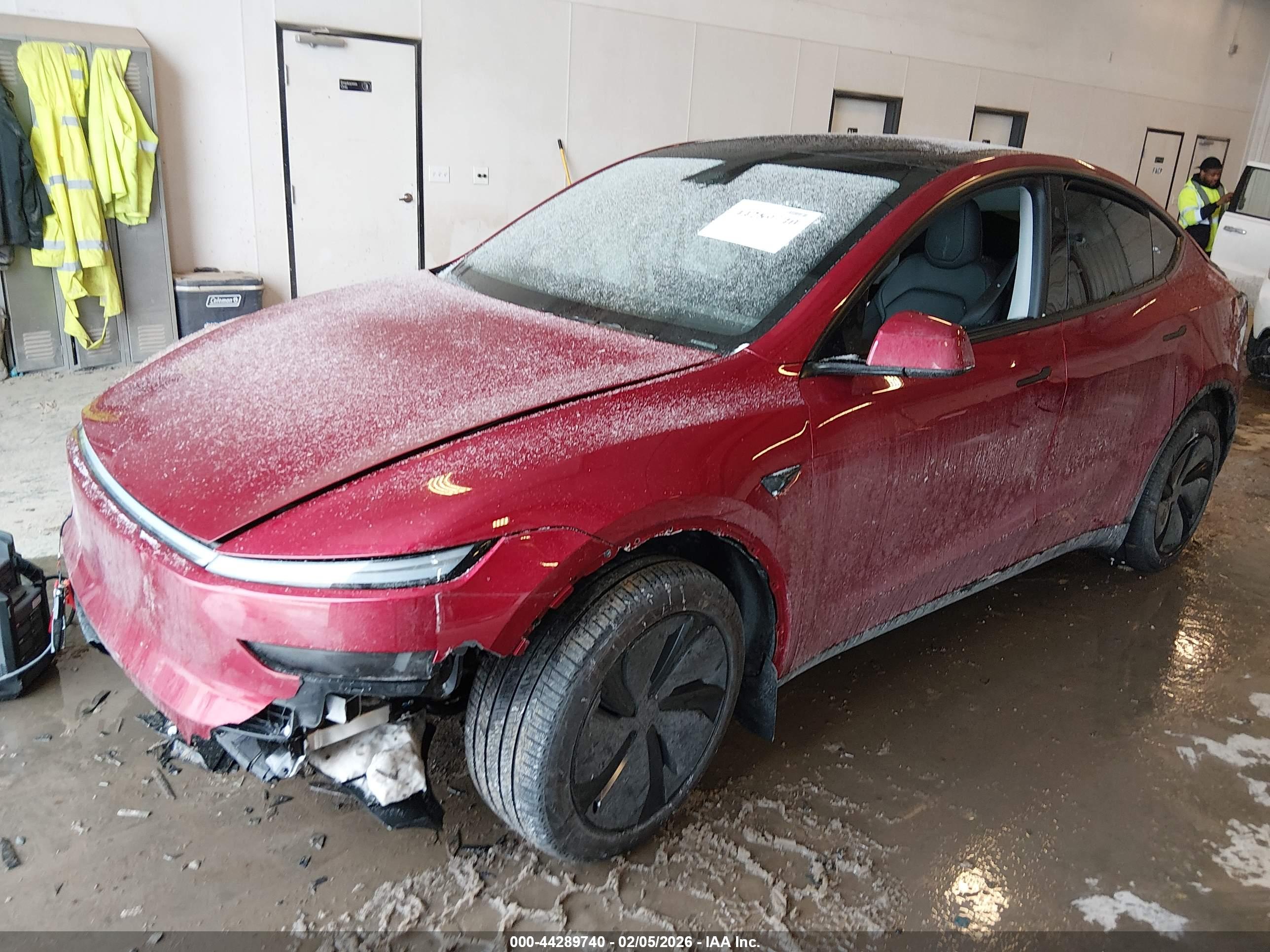 TESLA MODEL image 2