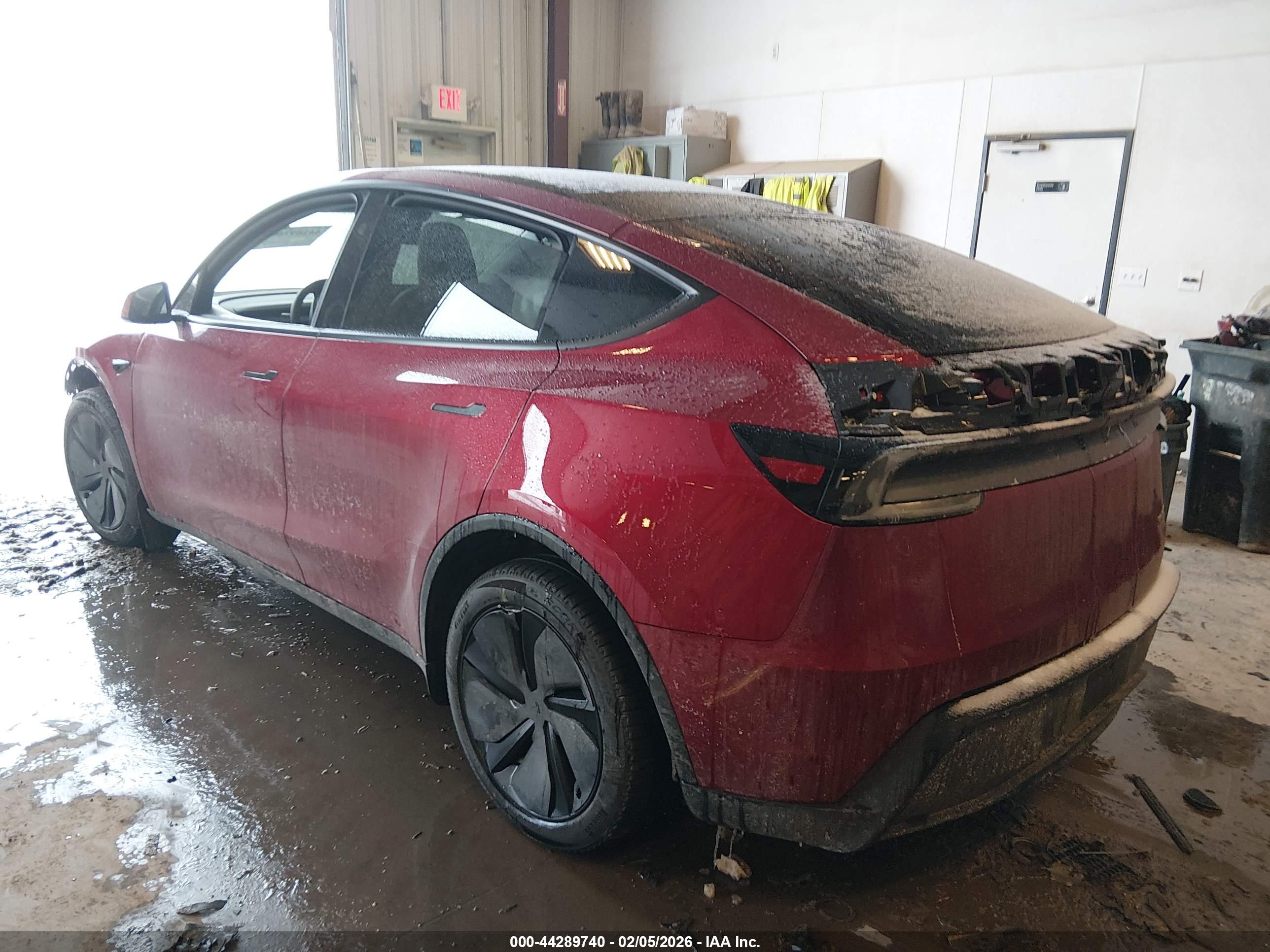 TESLA MODEL image 3