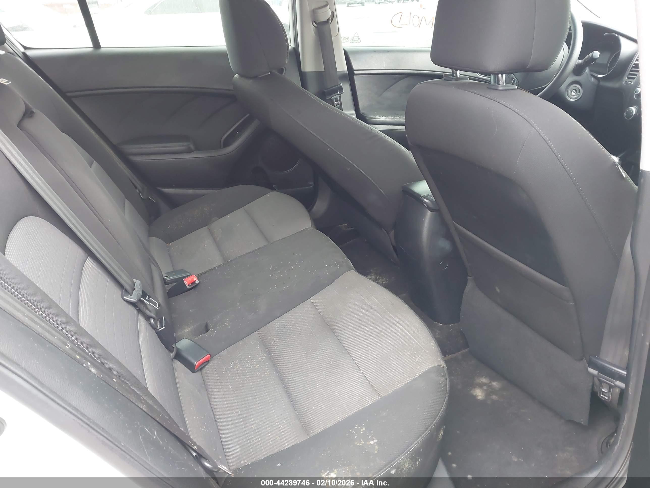 KIA FORTE image 8
