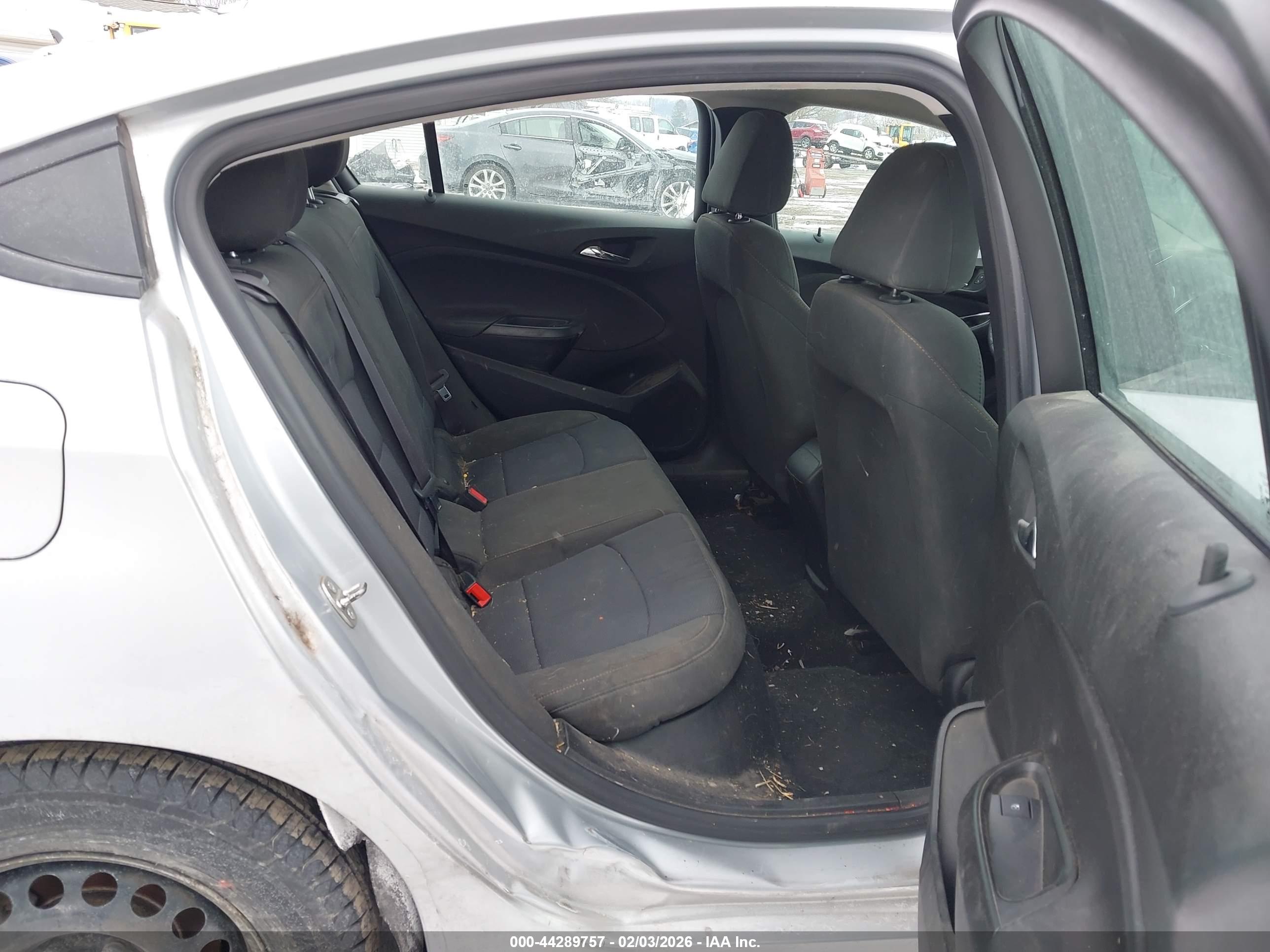 CHEVROLET CRUZE image 8