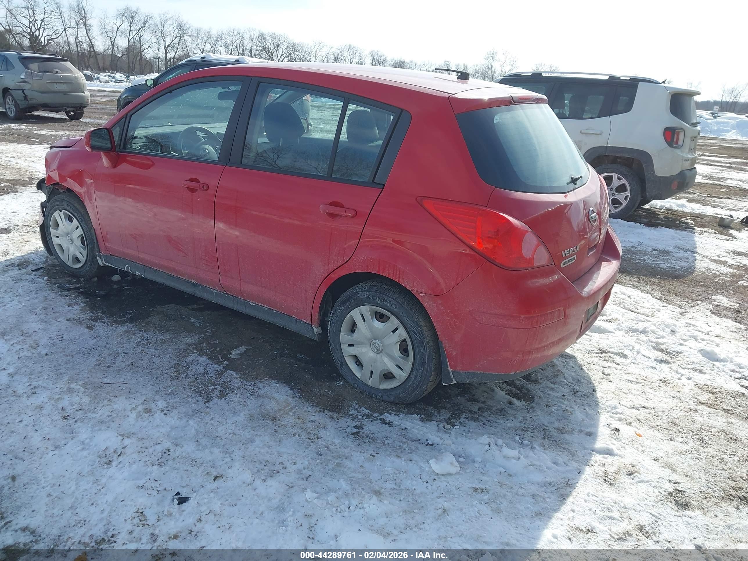 NISSAN VERSA image 3