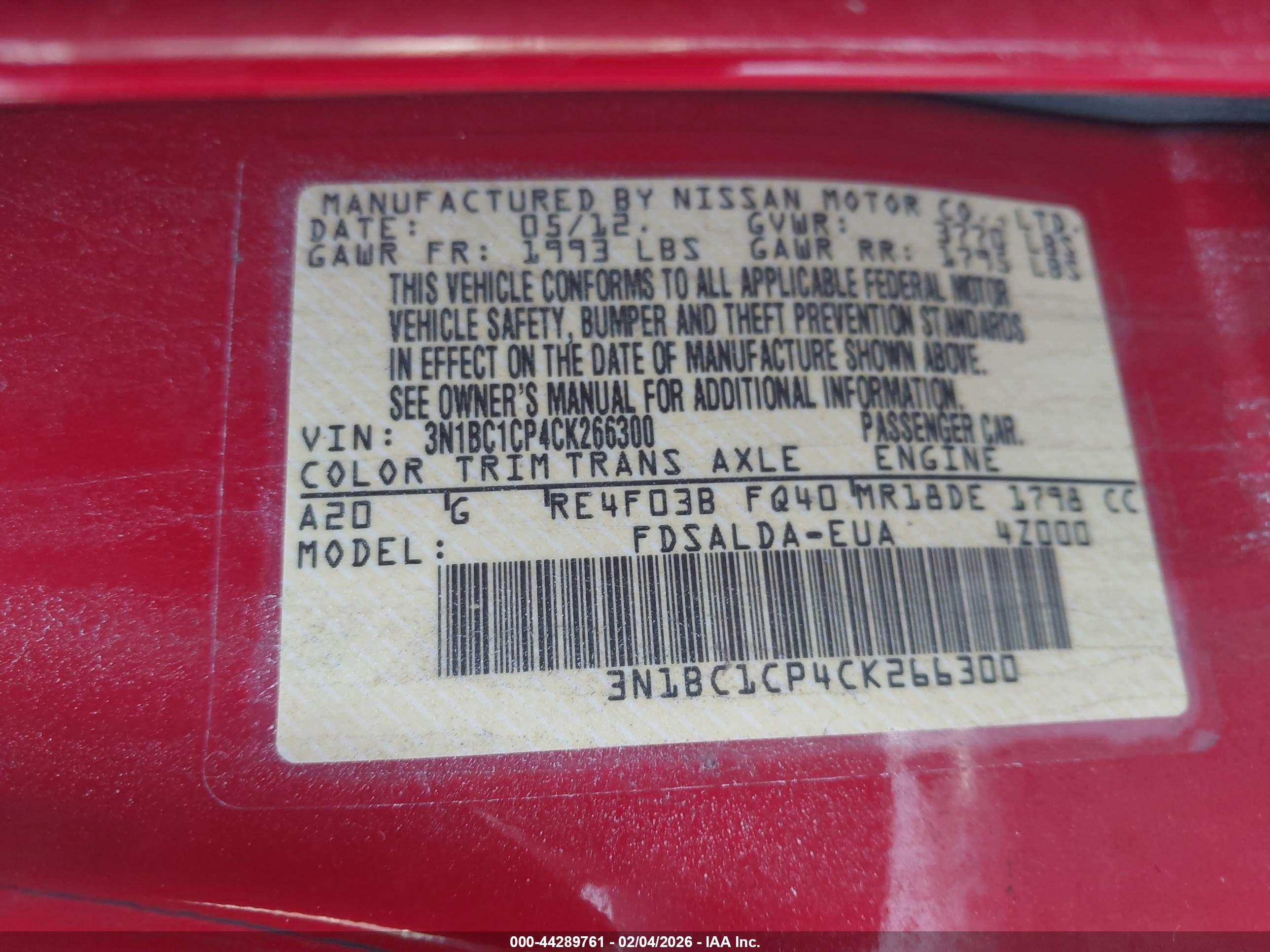NISSAN VERSA image 9