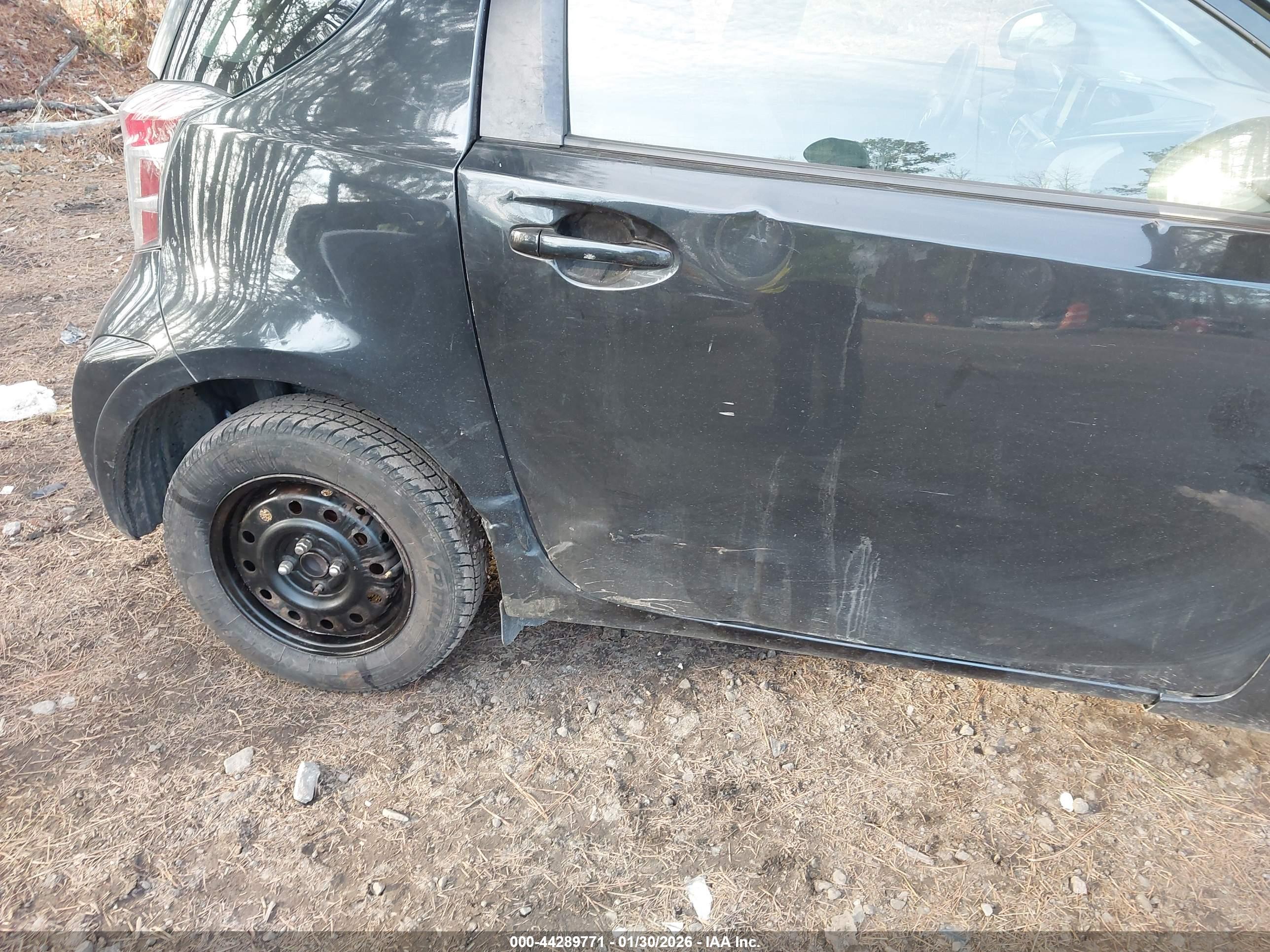 SCION IQ image 6