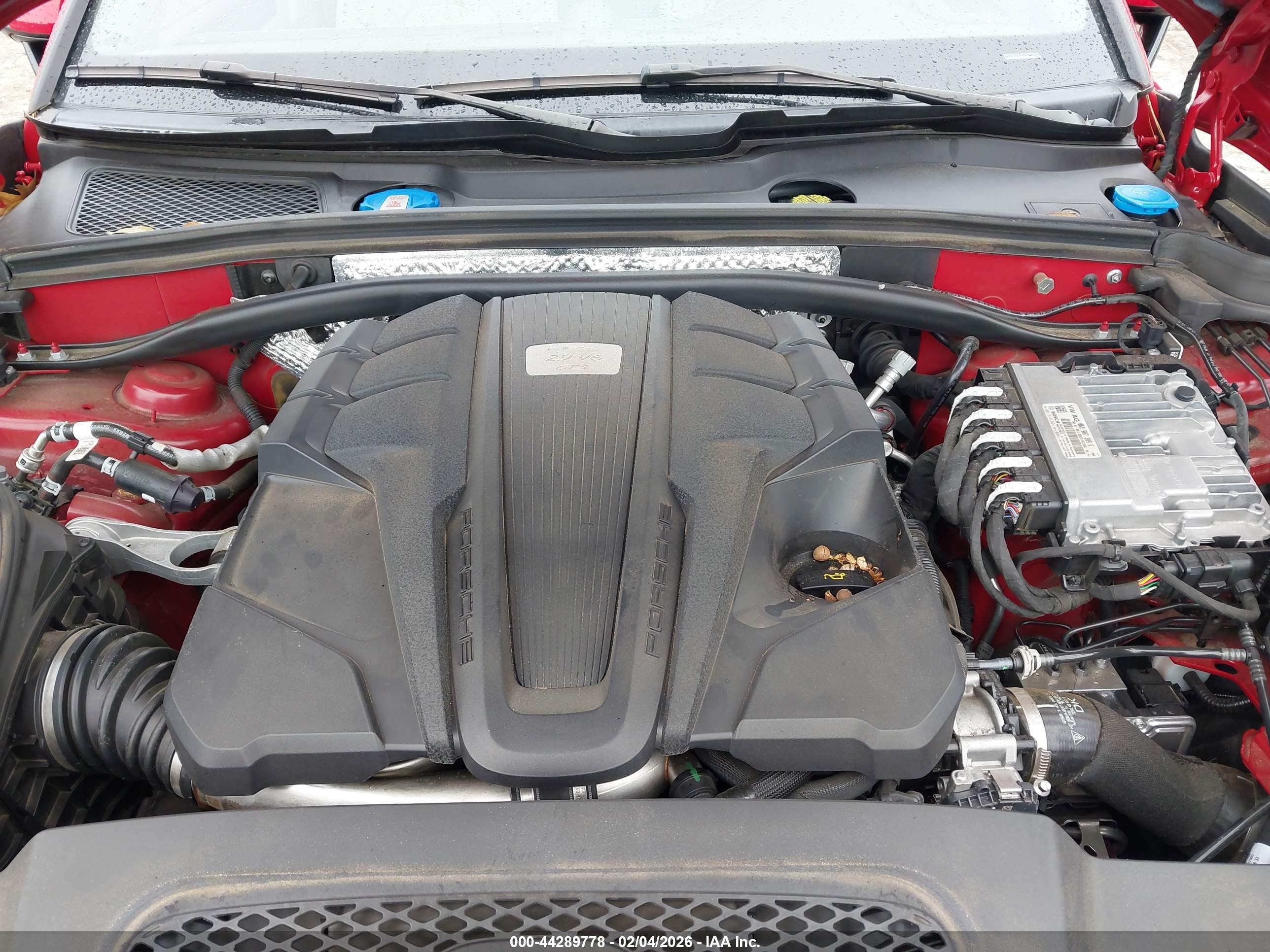 PORSCHE MACAN image 10
