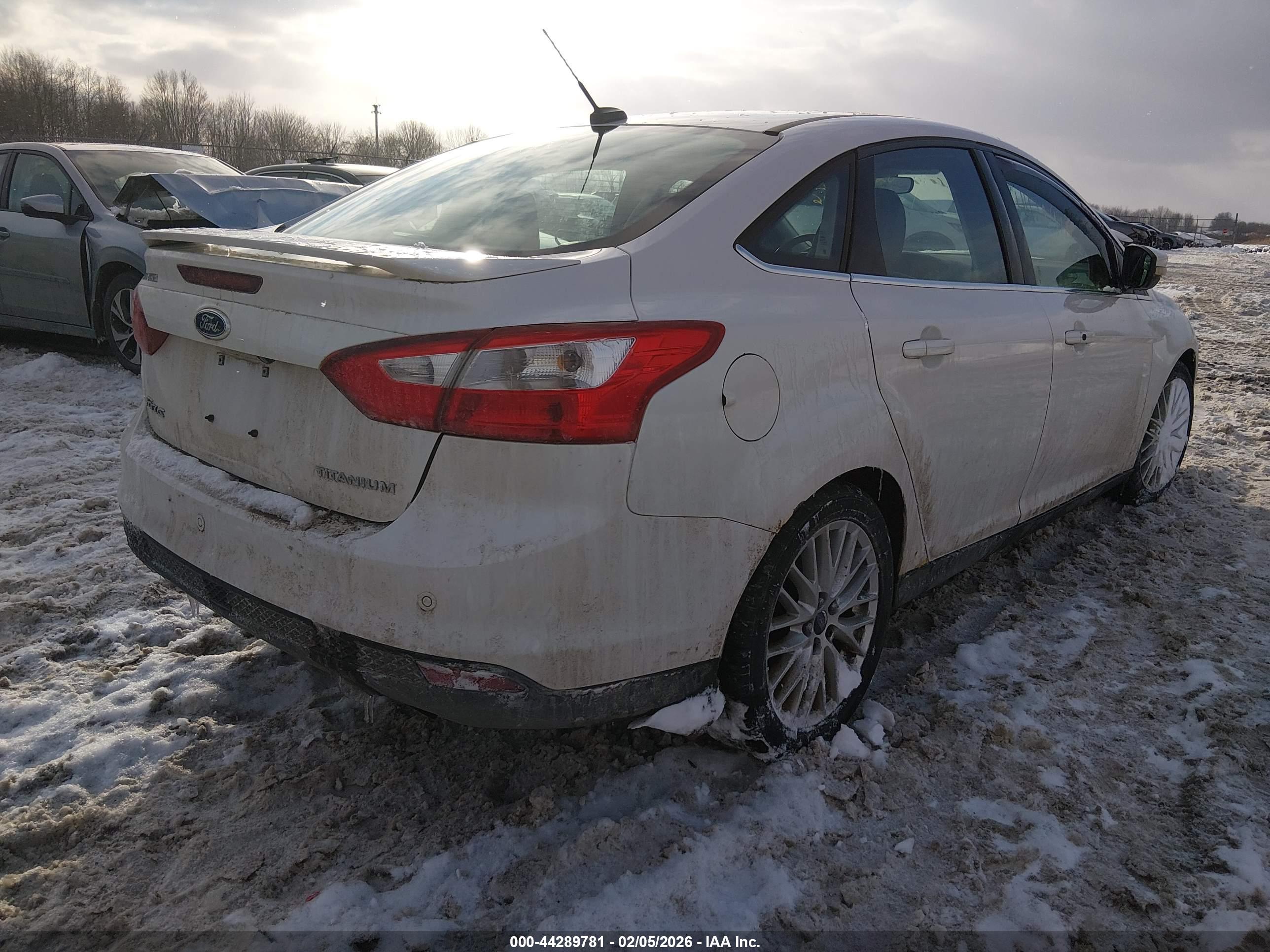 FORD FOCUS image 4
