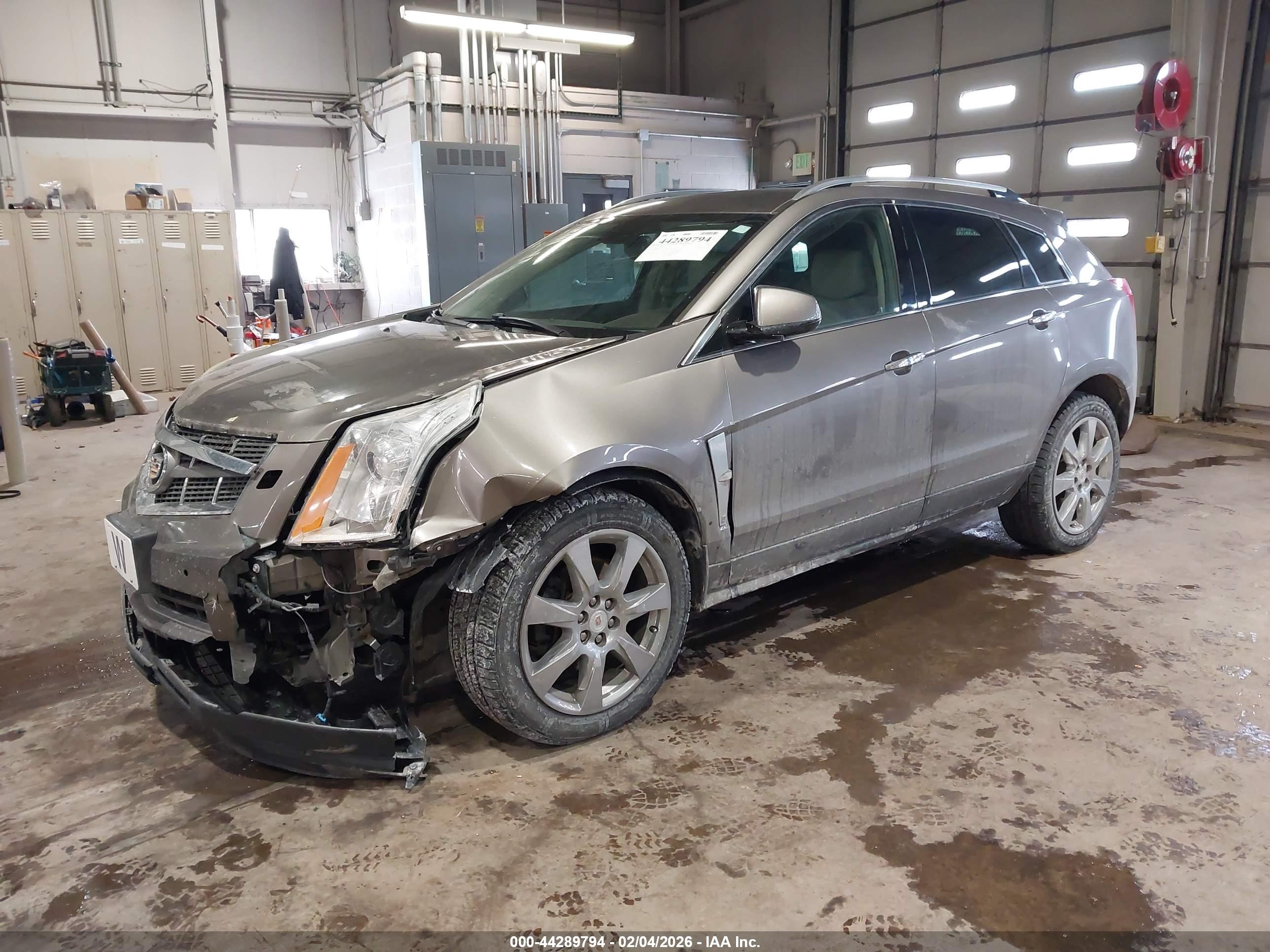 CADILLAC SRX image 2