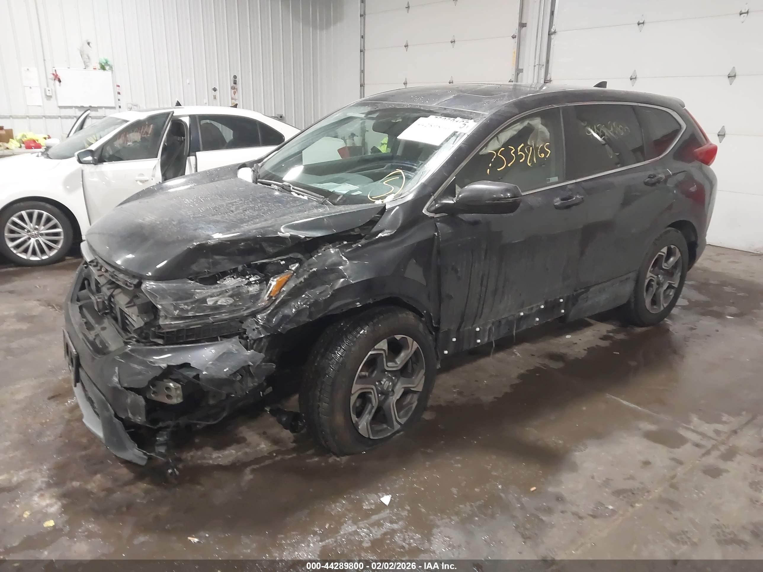 HONDA CR-V image 2