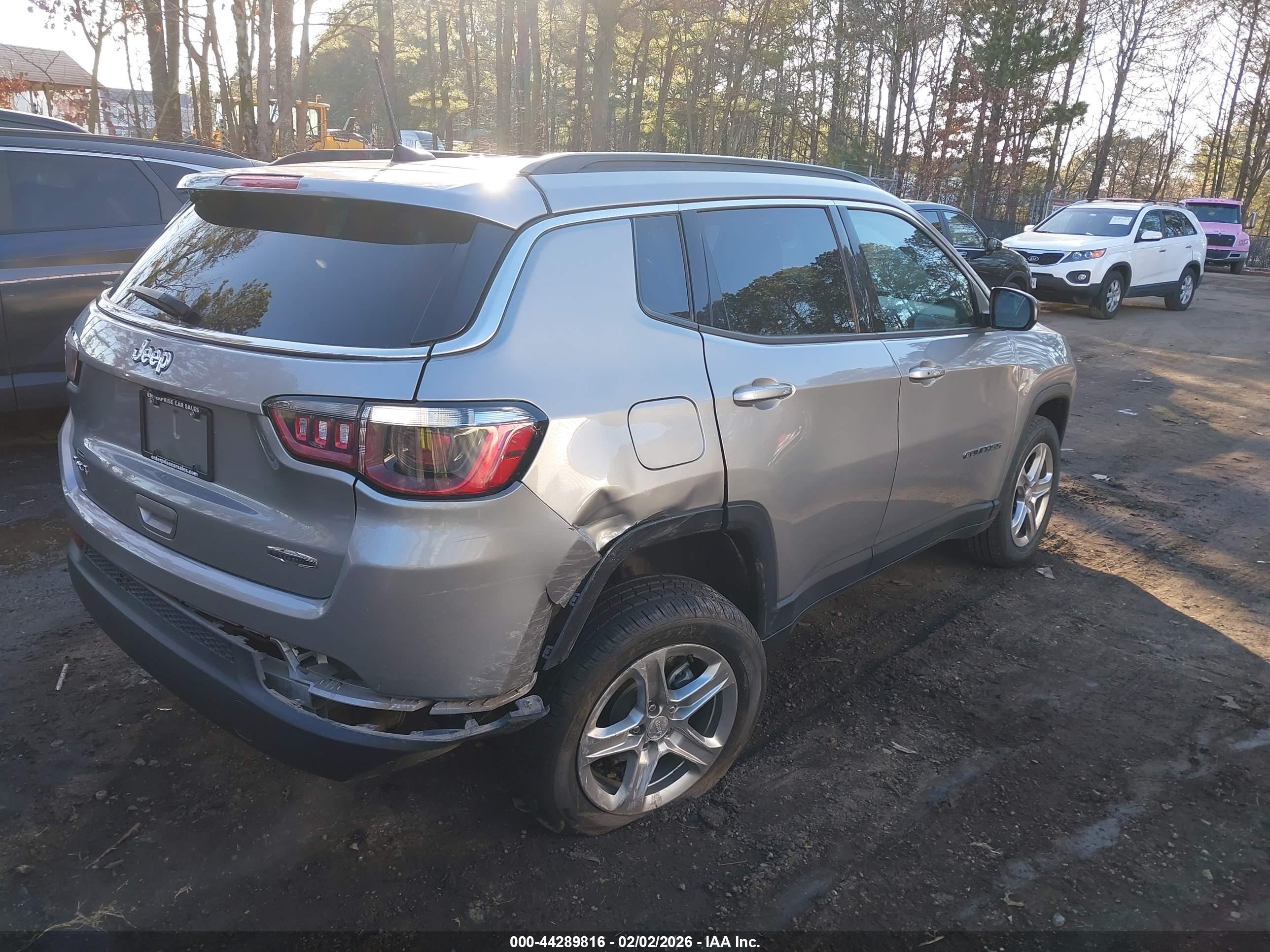 JEEP COMPASS image 4