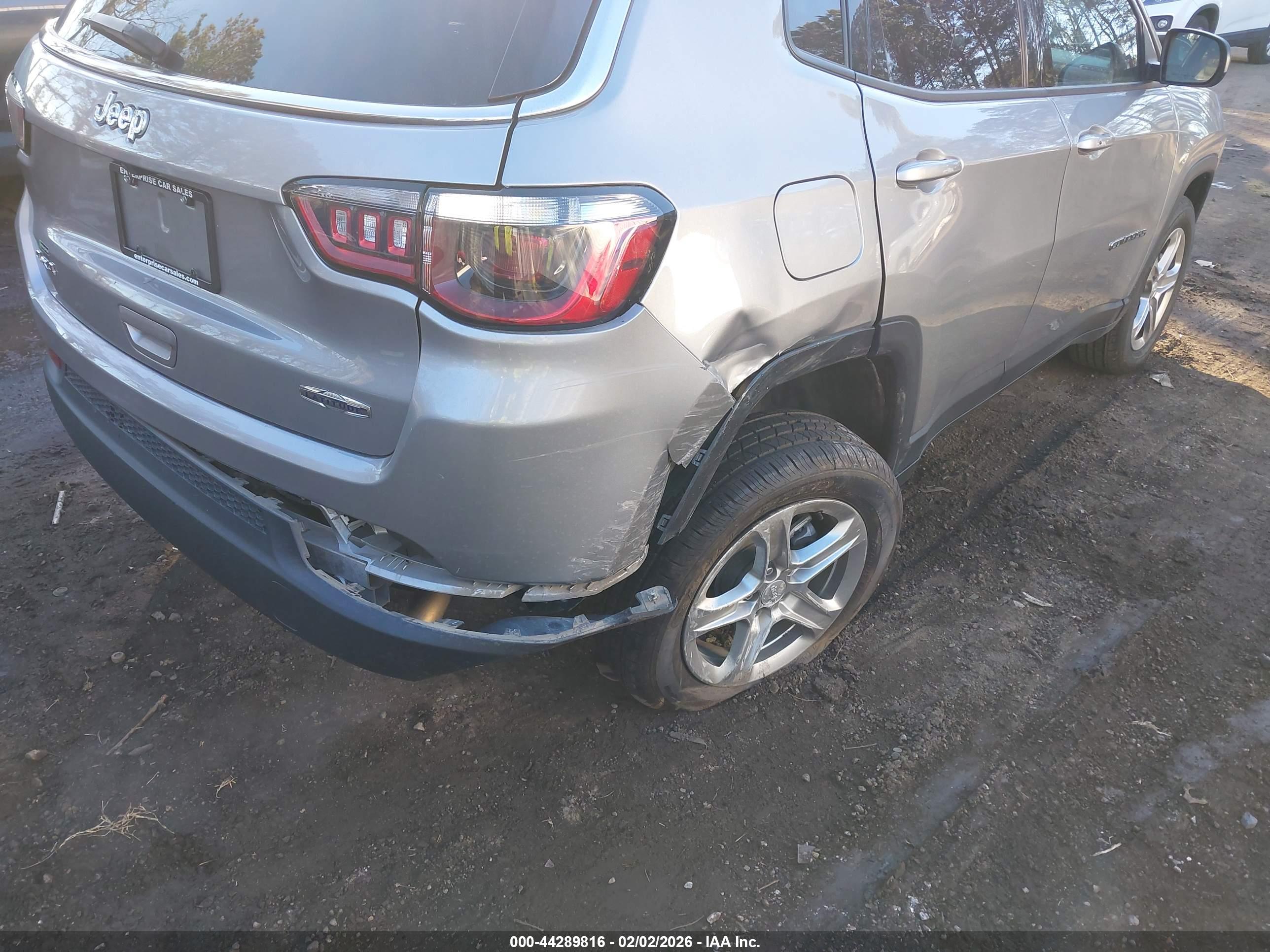 JEEP COMPASS image 6