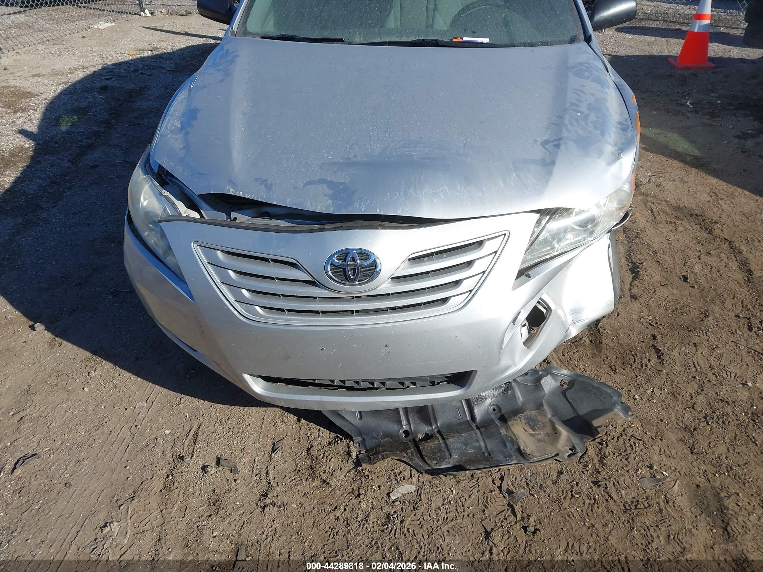 TOYOTA CAMRY image 6