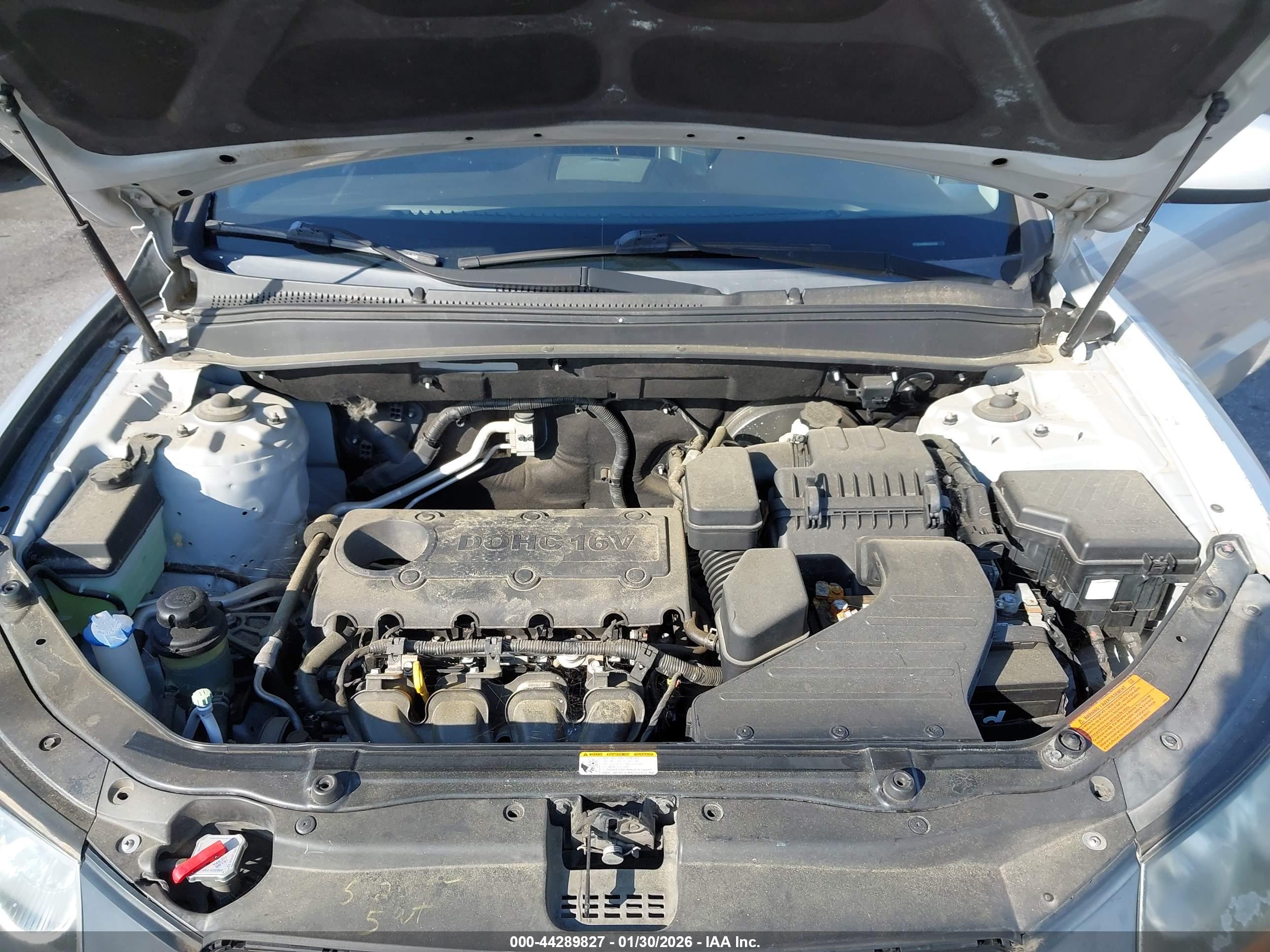 HYUNDAI SANTA image 10