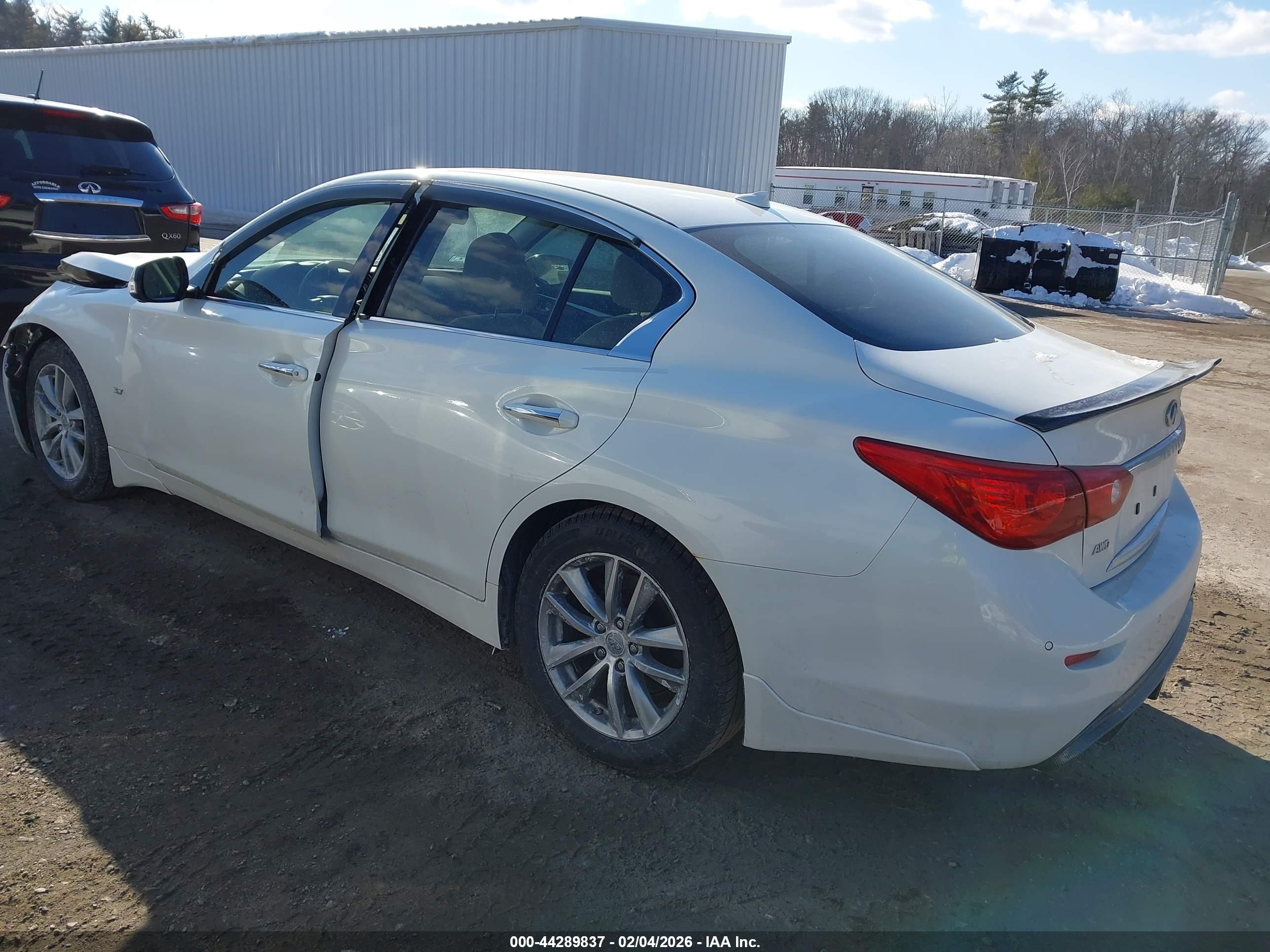 INFINITI Q50 image 3
