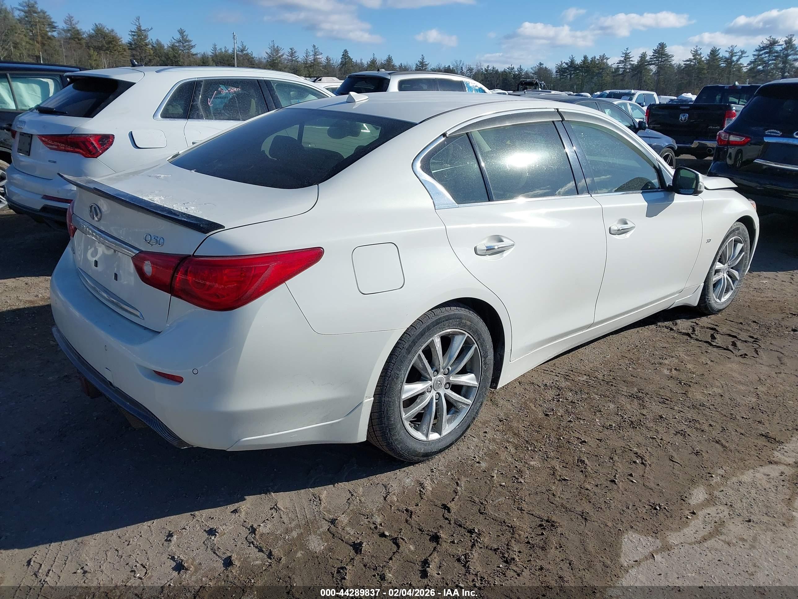 INFINITI Q50 image 4
