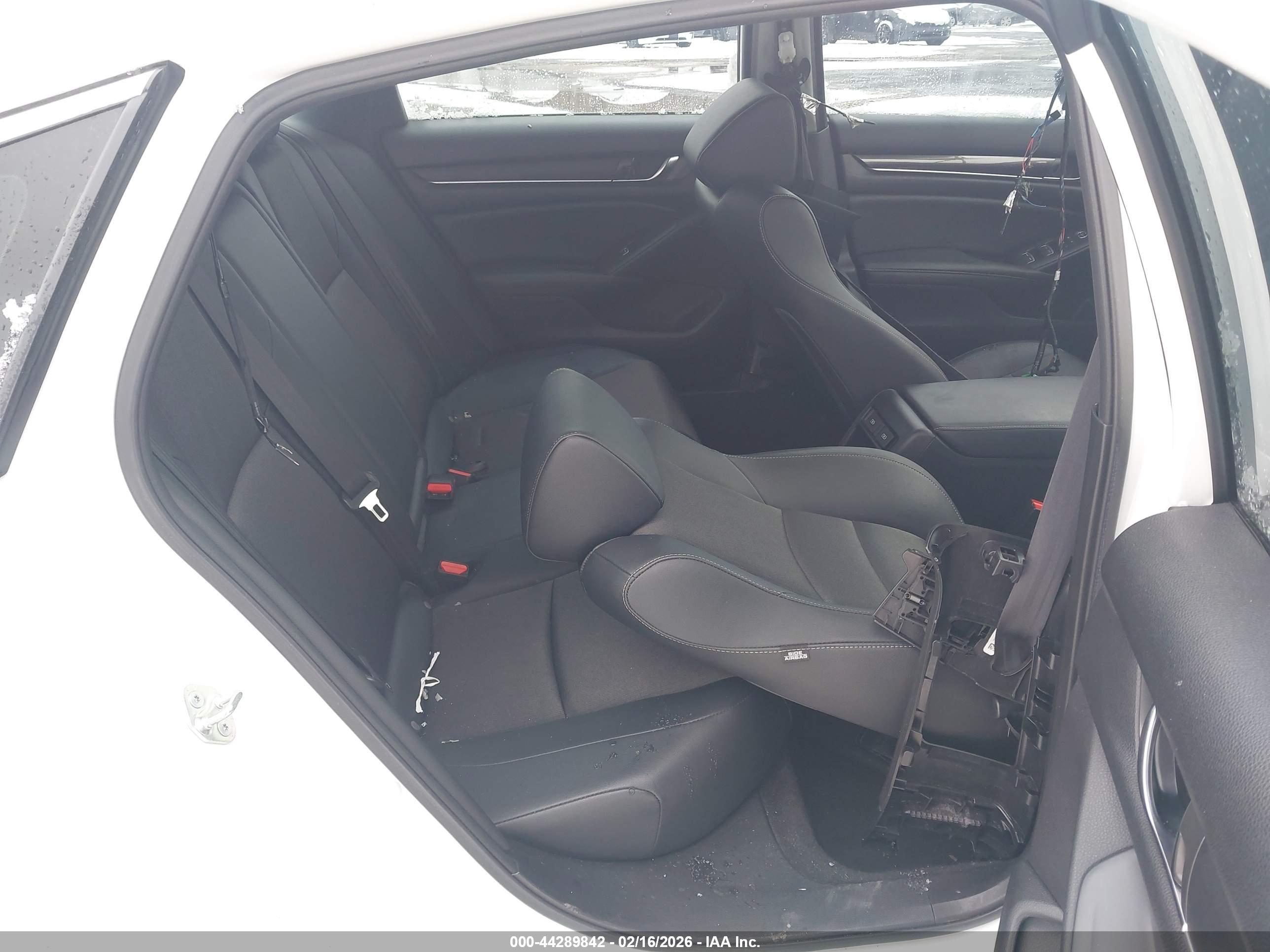 HONDA ACCORD image 8
