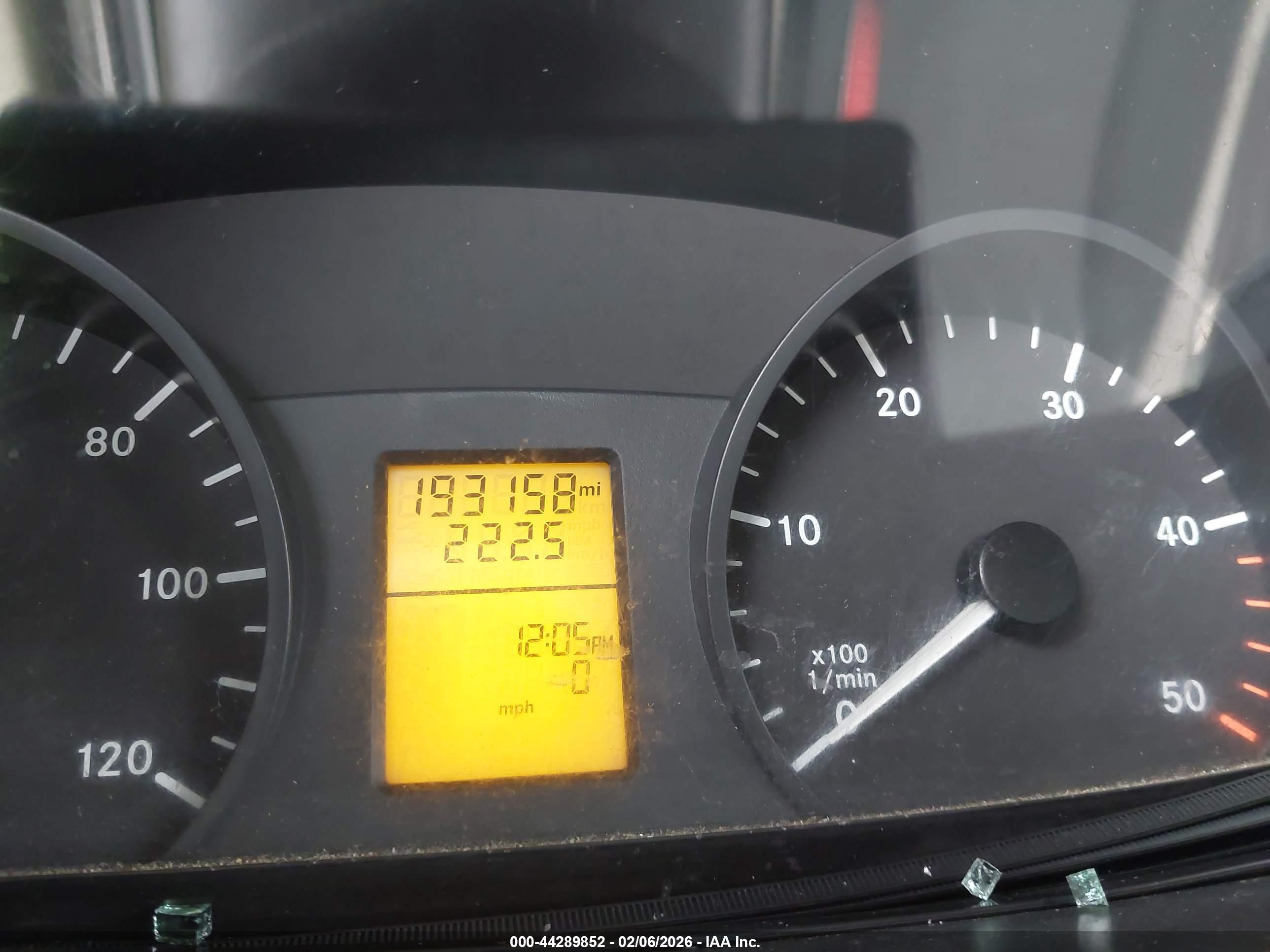 MERCEDES-BENZ SPRINTER image 6
