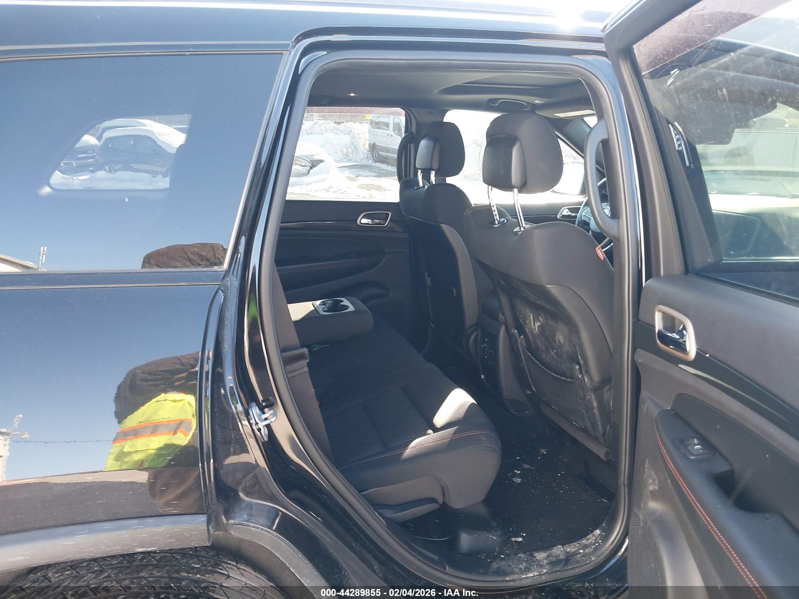 JEEP GRAND image 8