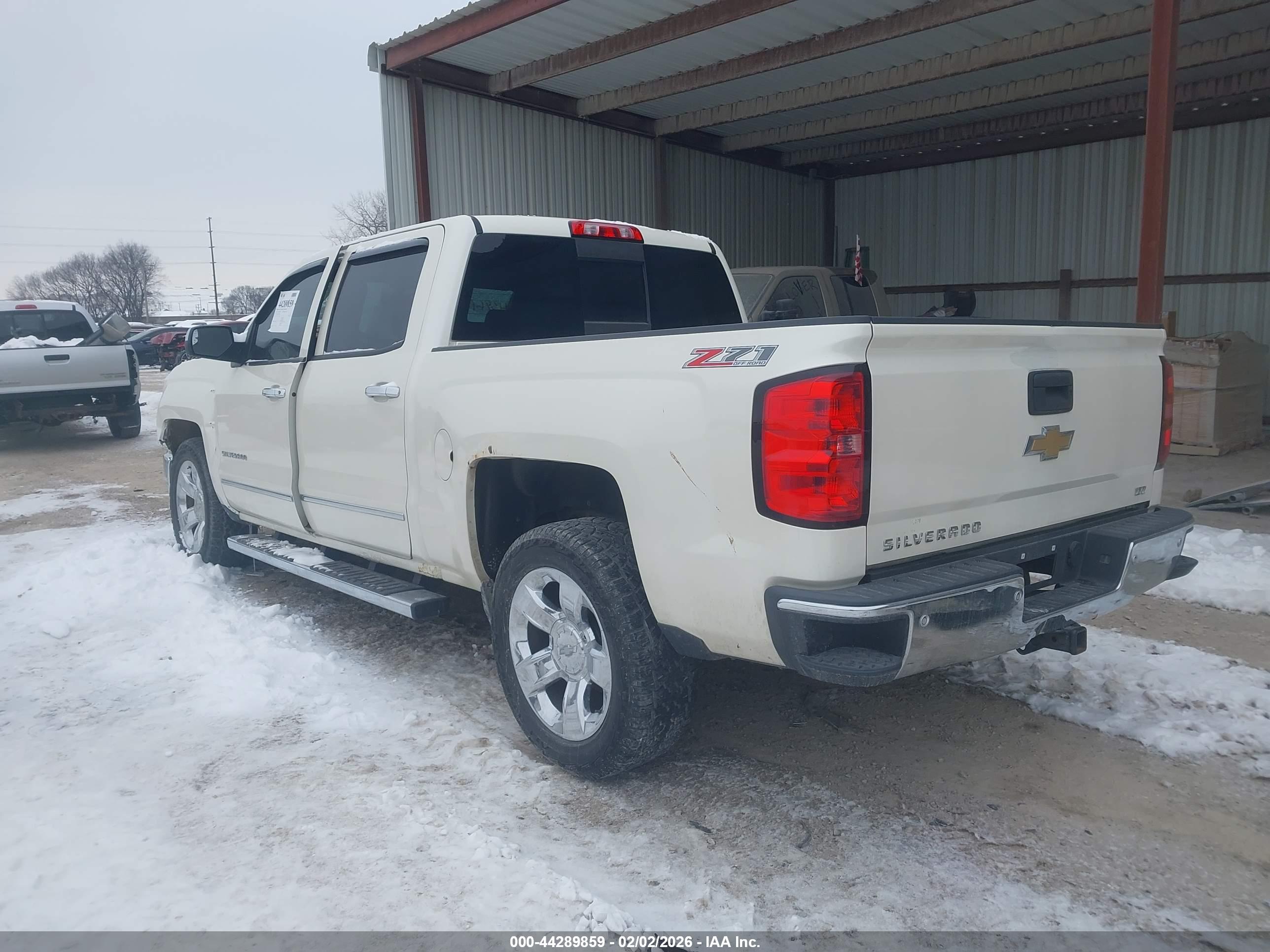 CHEVROLET SILVERADO image 3