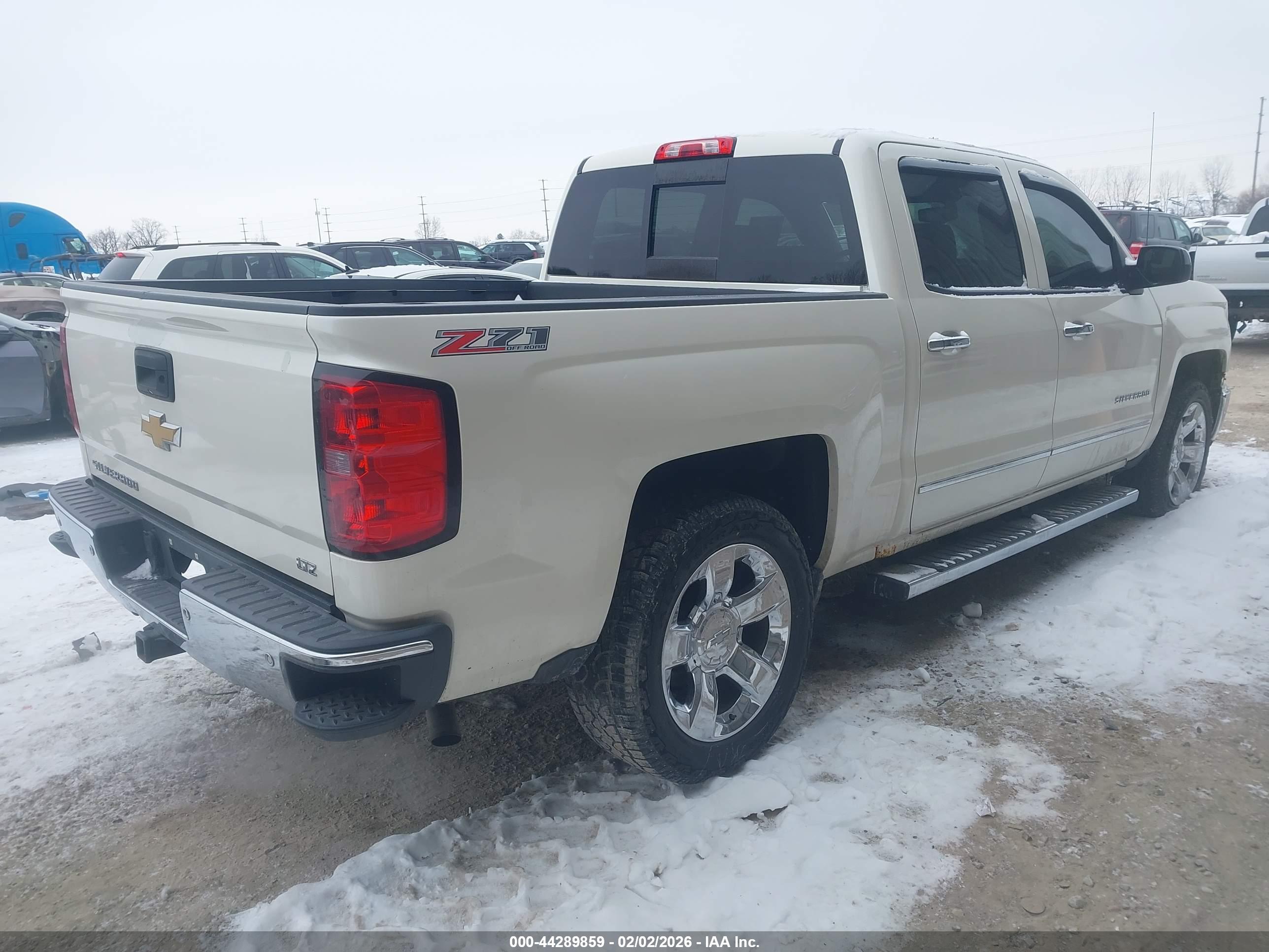 CHEVROLET SILVERADO image 4