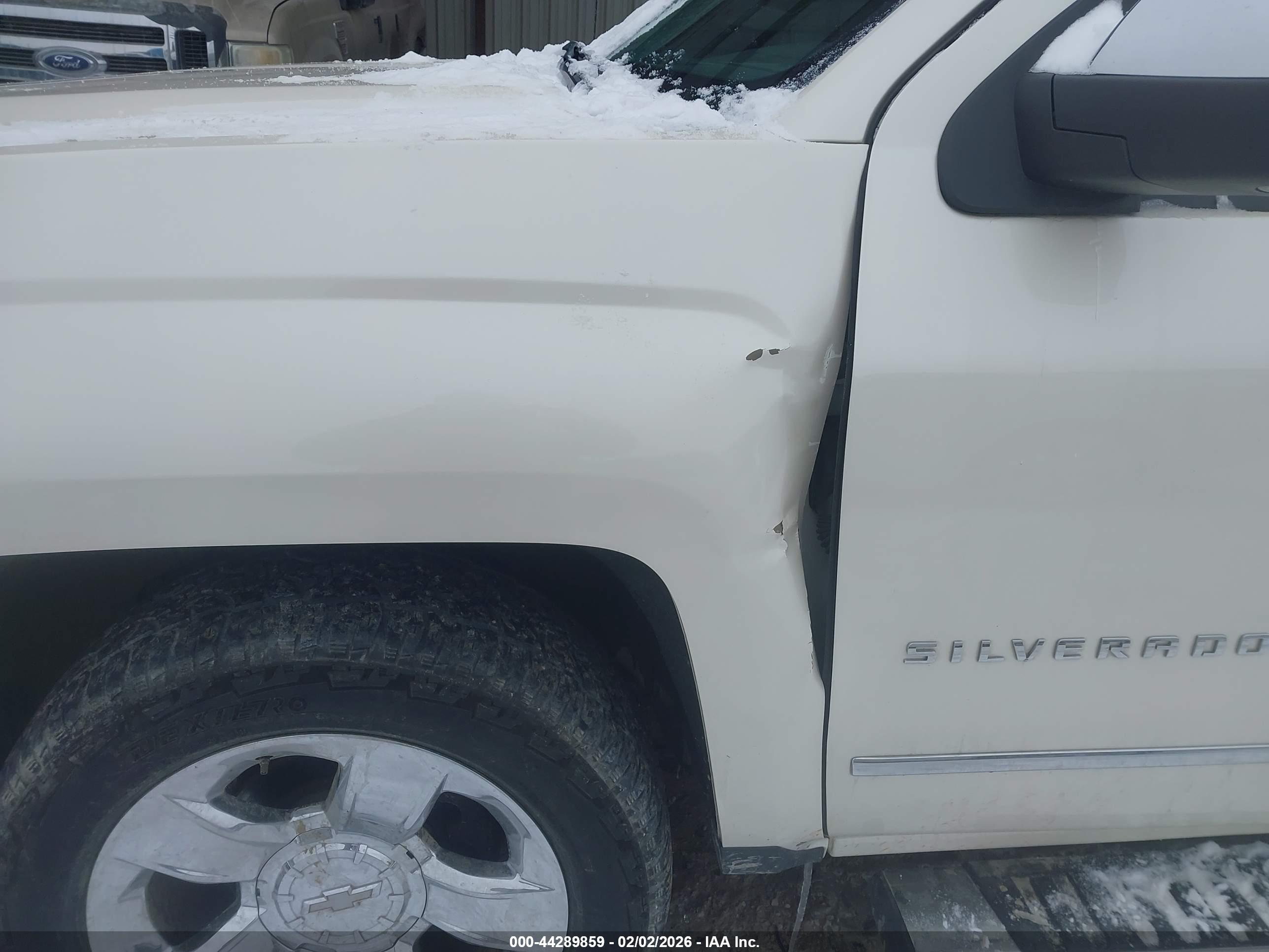 CHEVROLET SILVERADO image 6