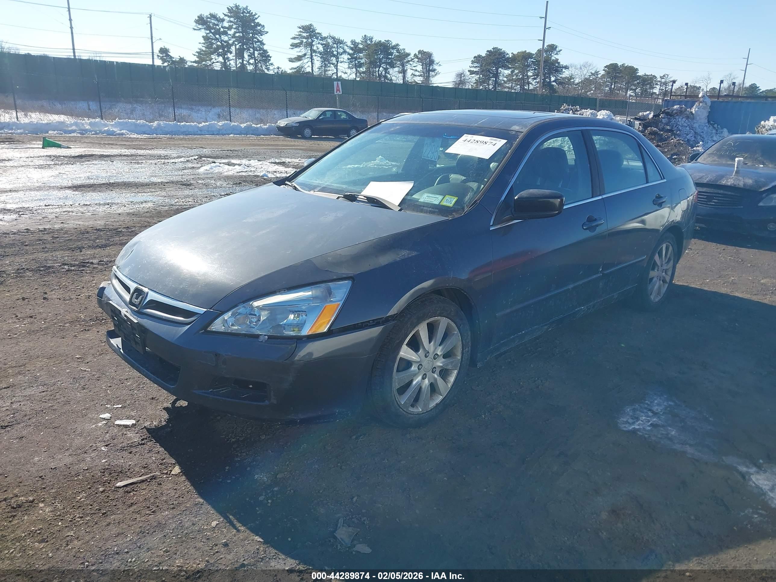 HONDA ACCORD image 2