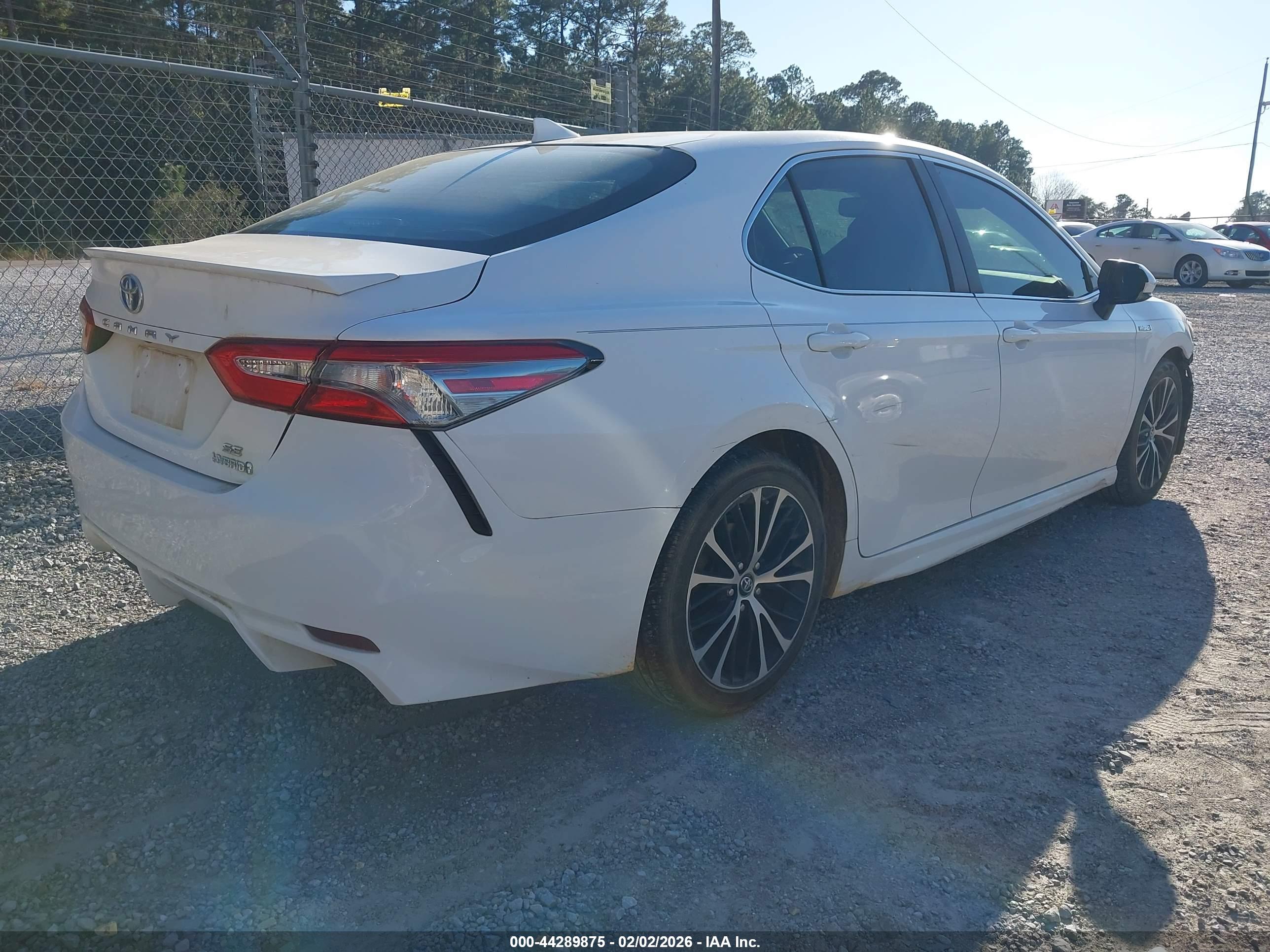 TOYOTA CAMRY image 4