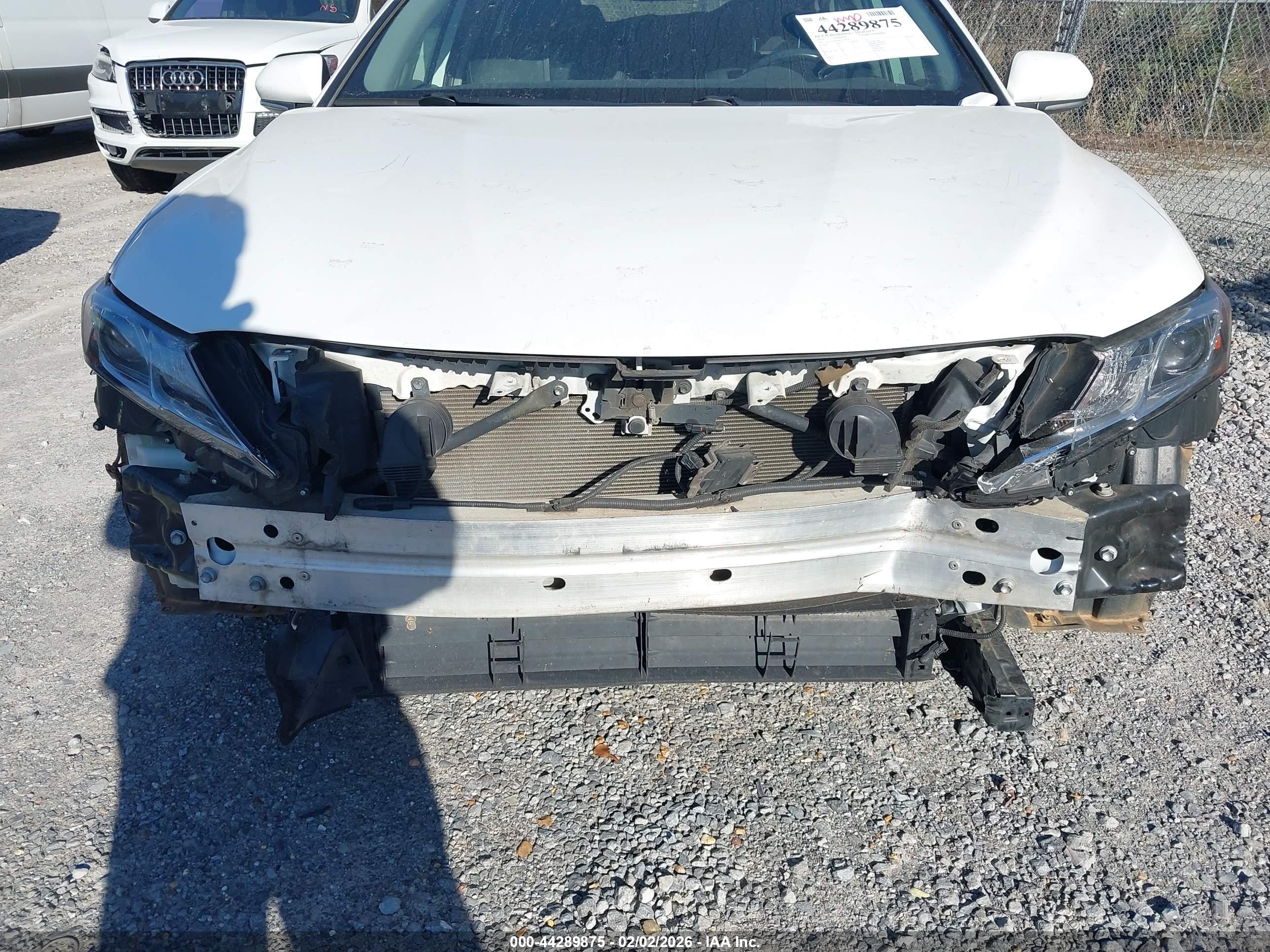 TOYOTA CAMRY image 6