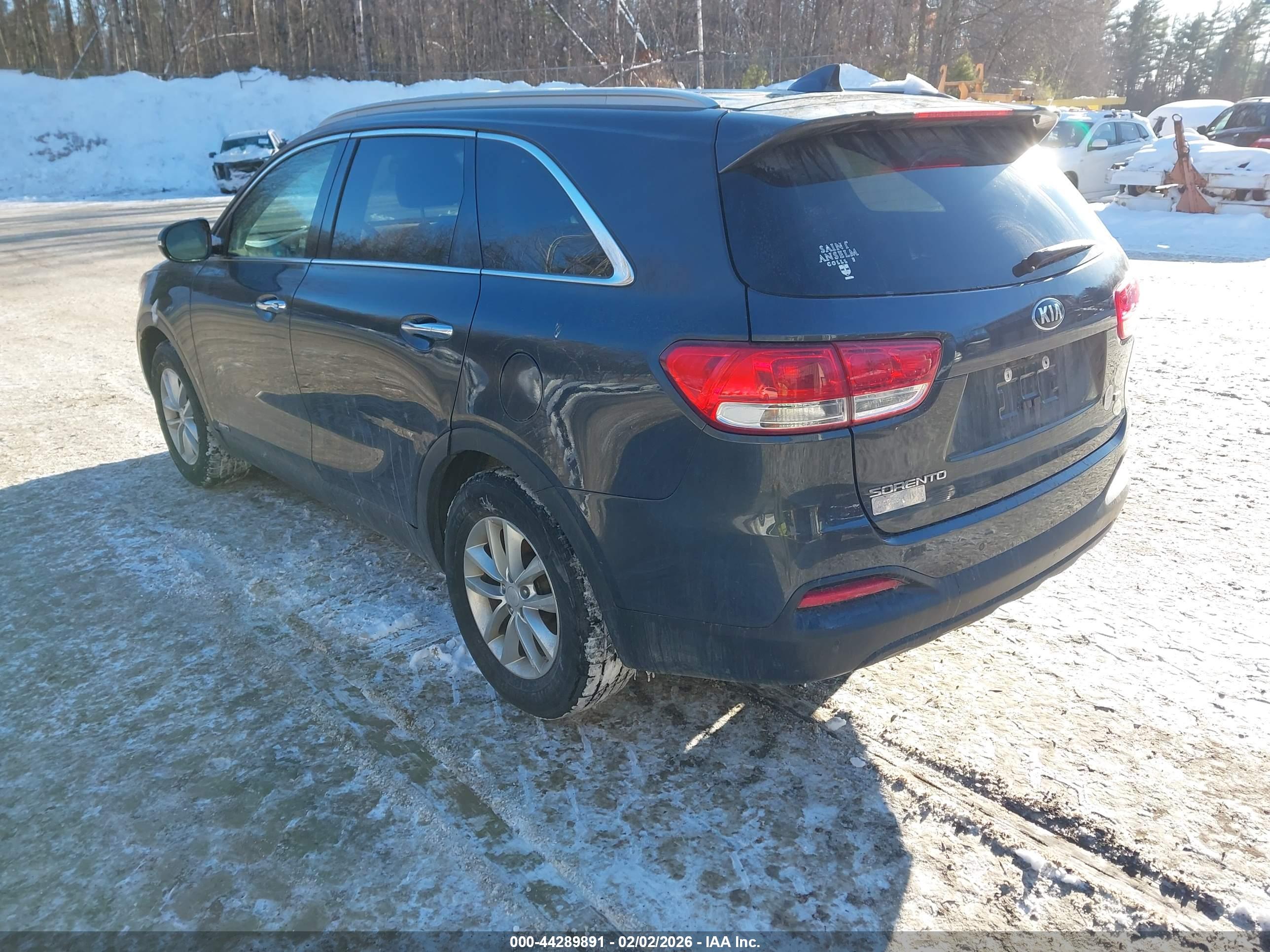 KIA SORENTO image 3
