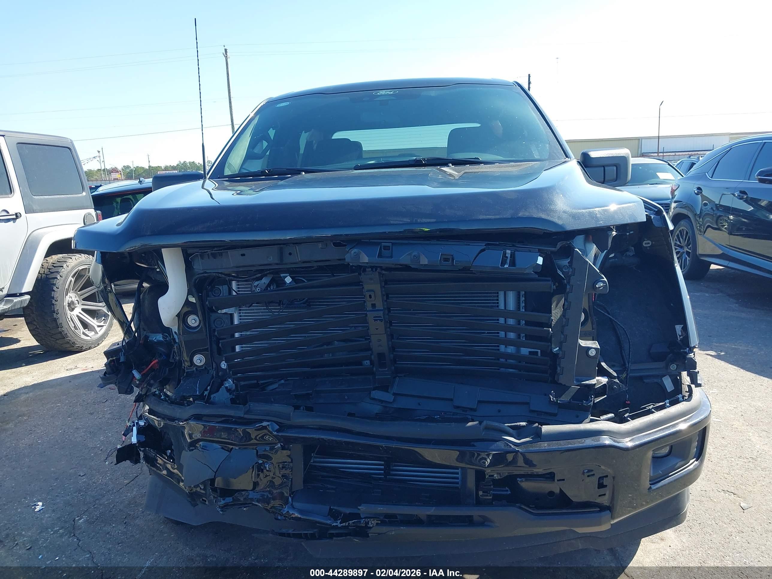 FORD F-150 image 6