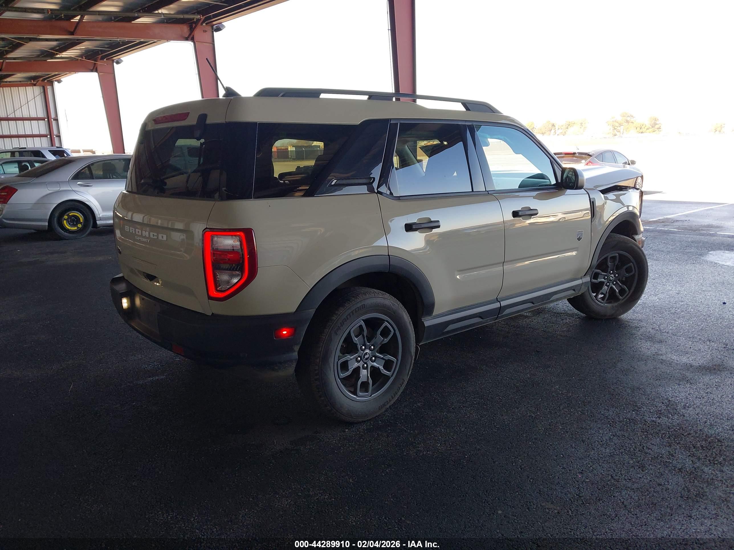FORD BRONCO image 4
