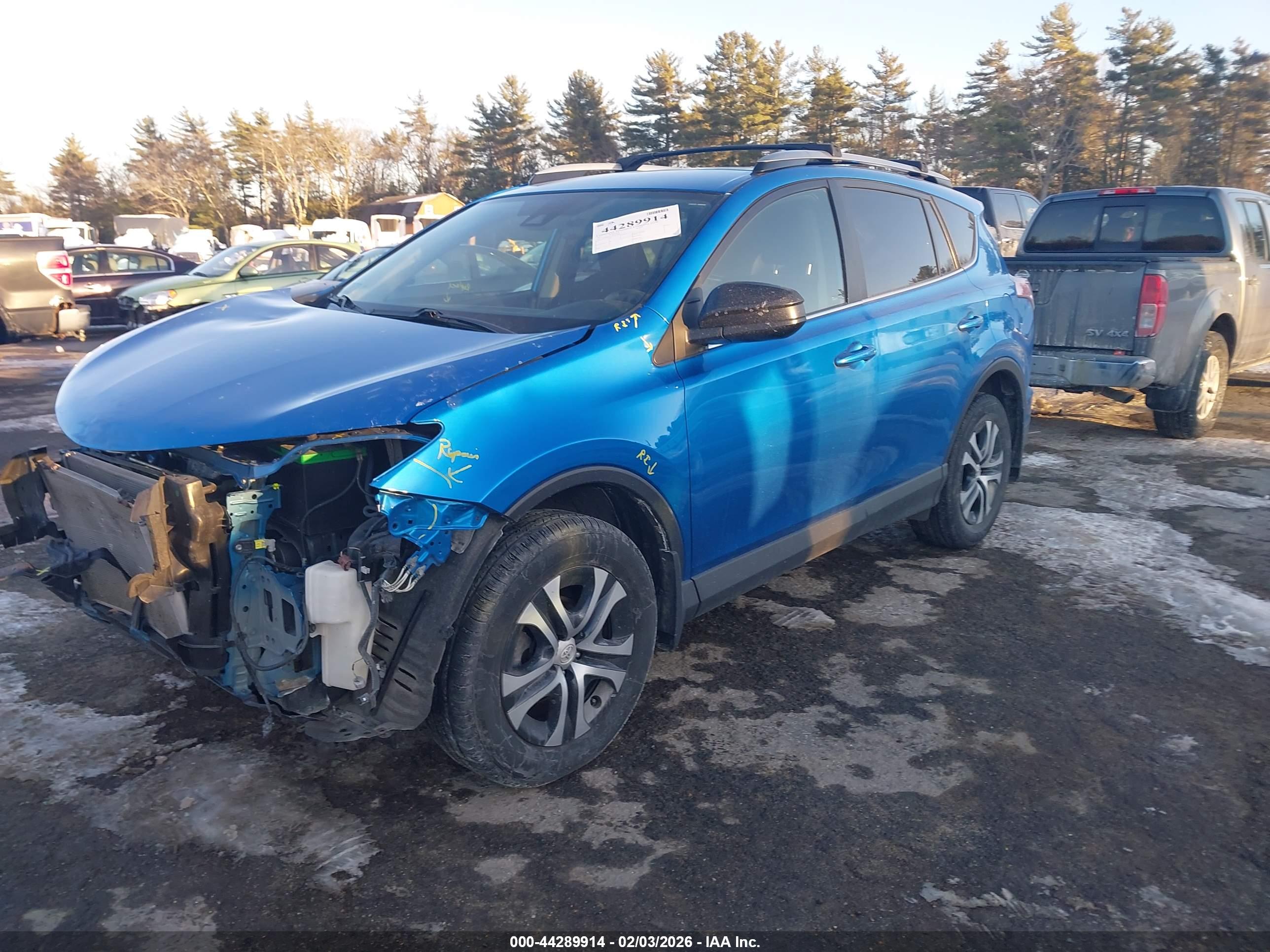 TOYOTA RAV4 image 2