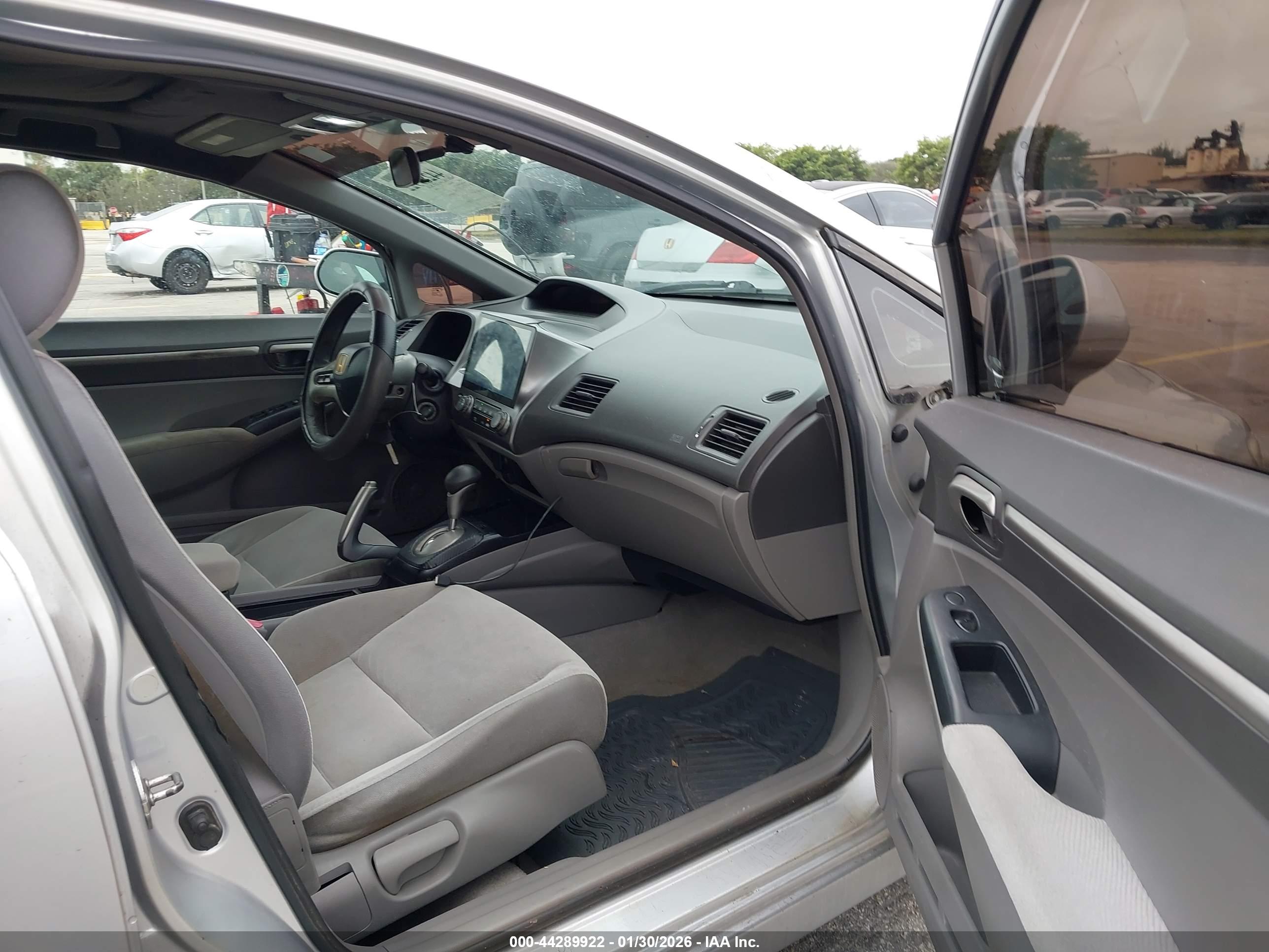 HONDA CIVIC image 5
