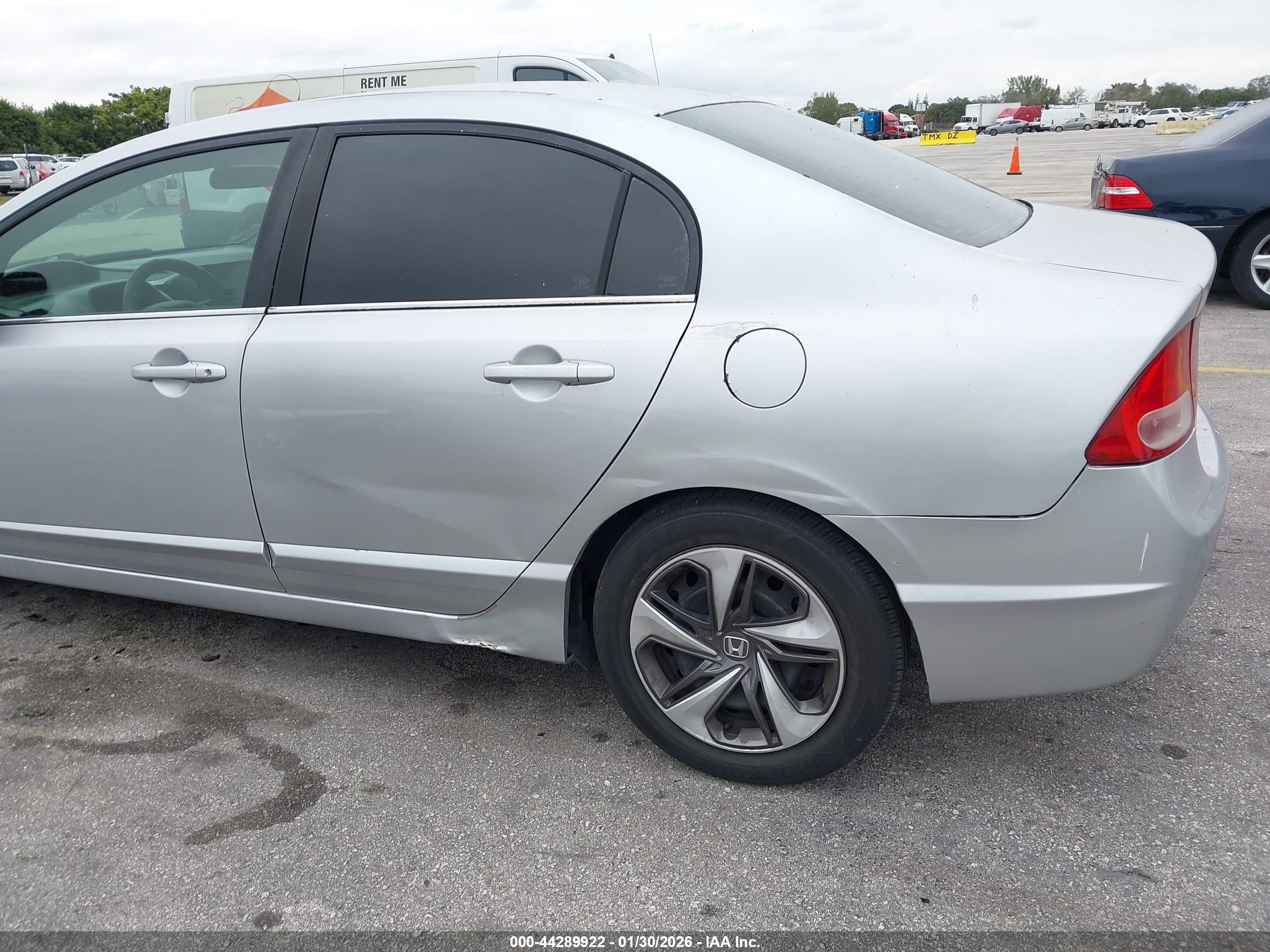 HONDA CIVIC image 6