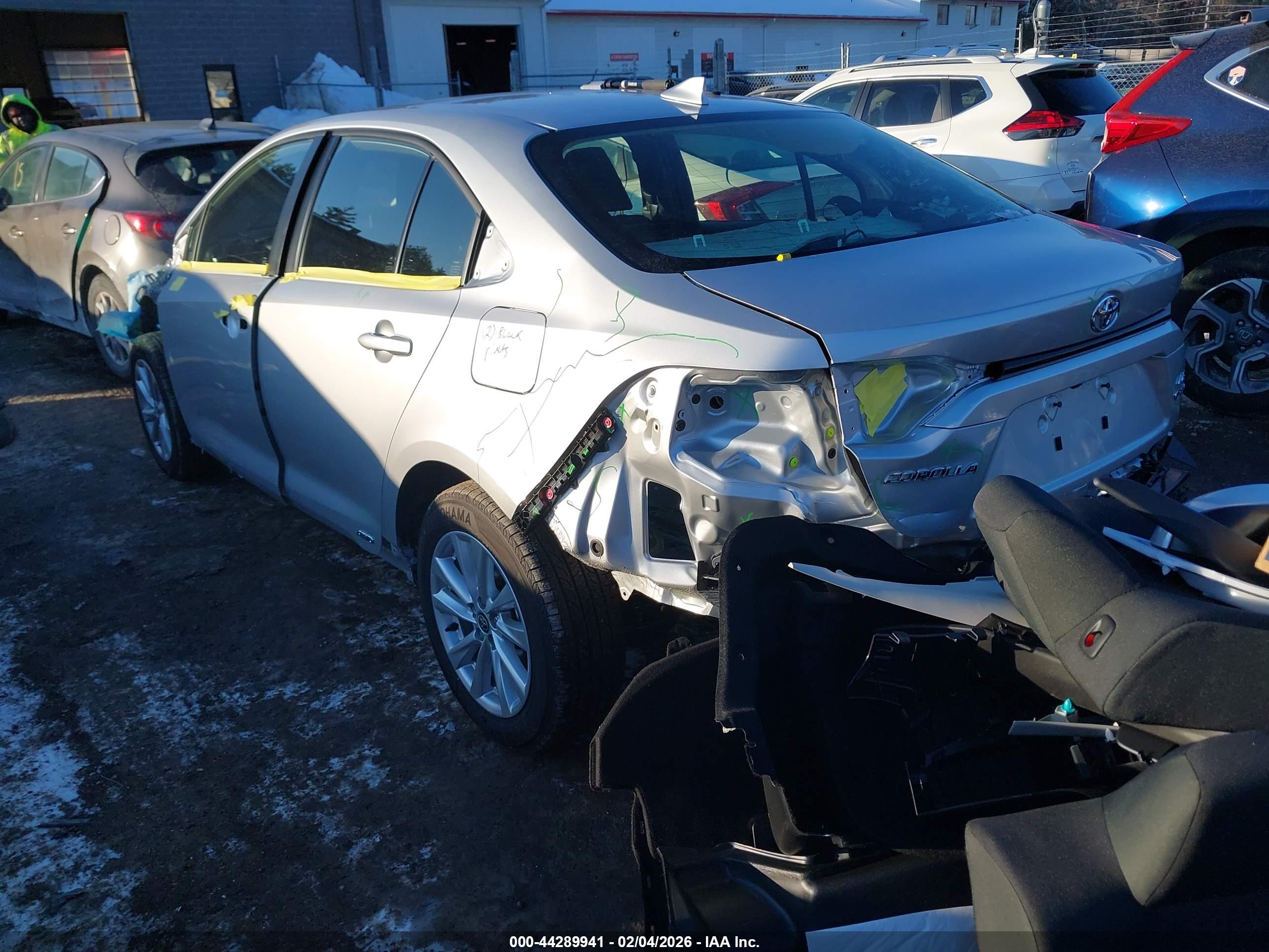 TOYOTA COROLLA image 3