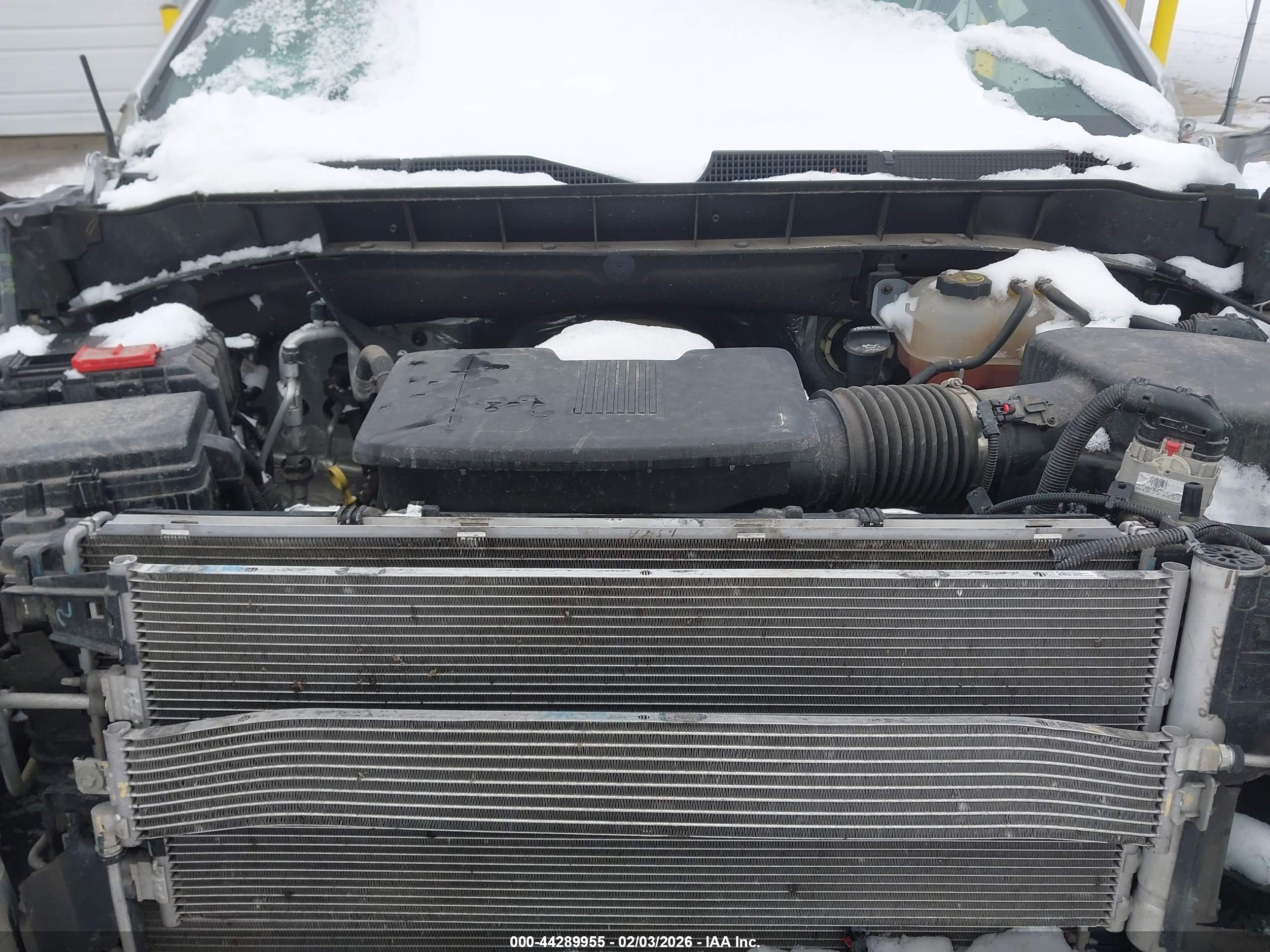 CHEVROLET SILVERADO image 10