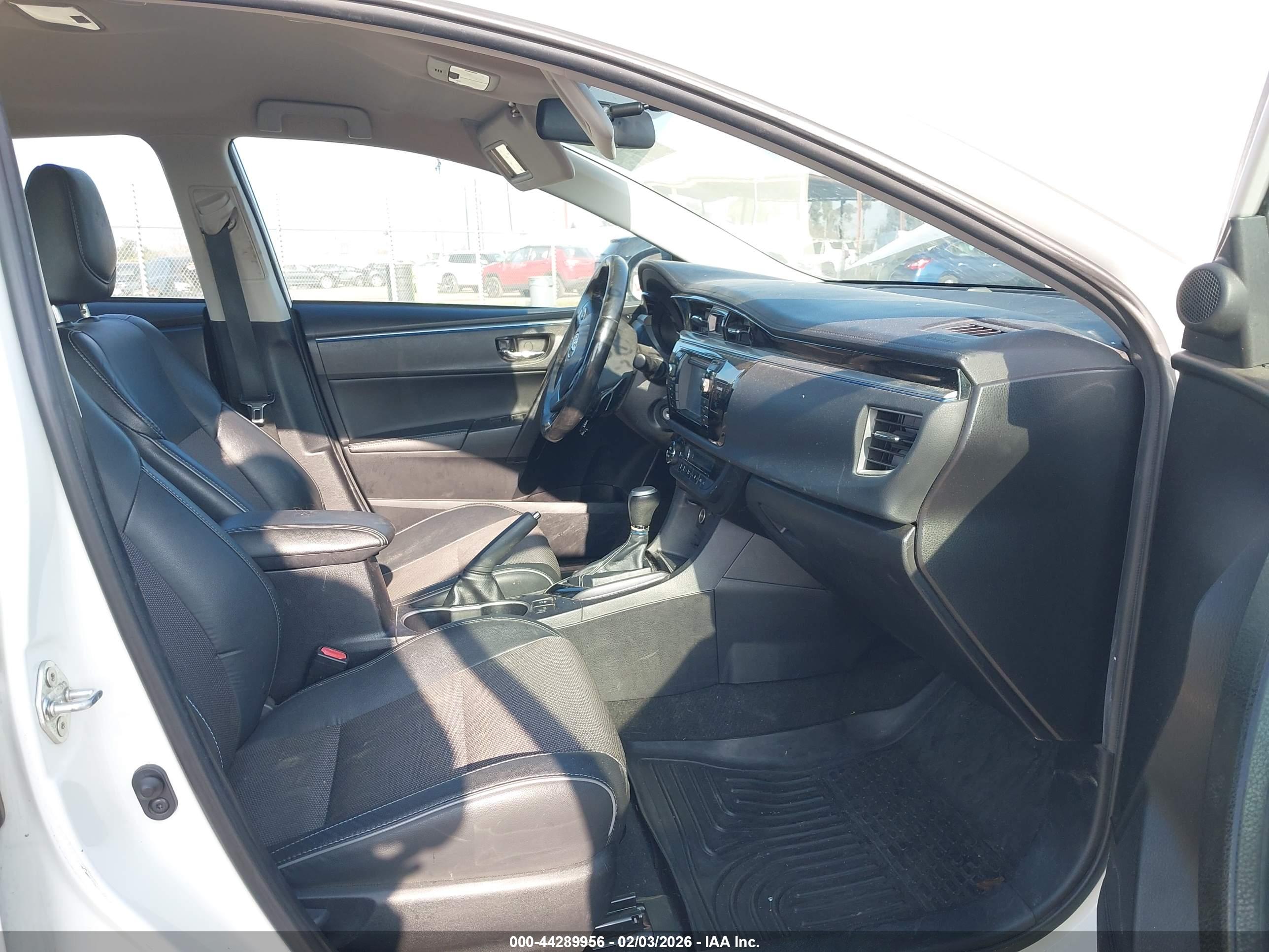 TOYOTA COROLLA image 5