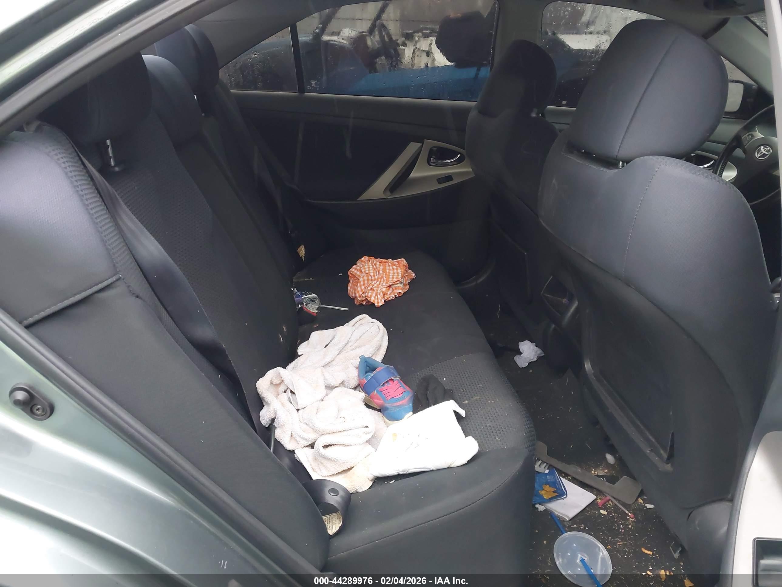 TOYOTA CAMRY image 8