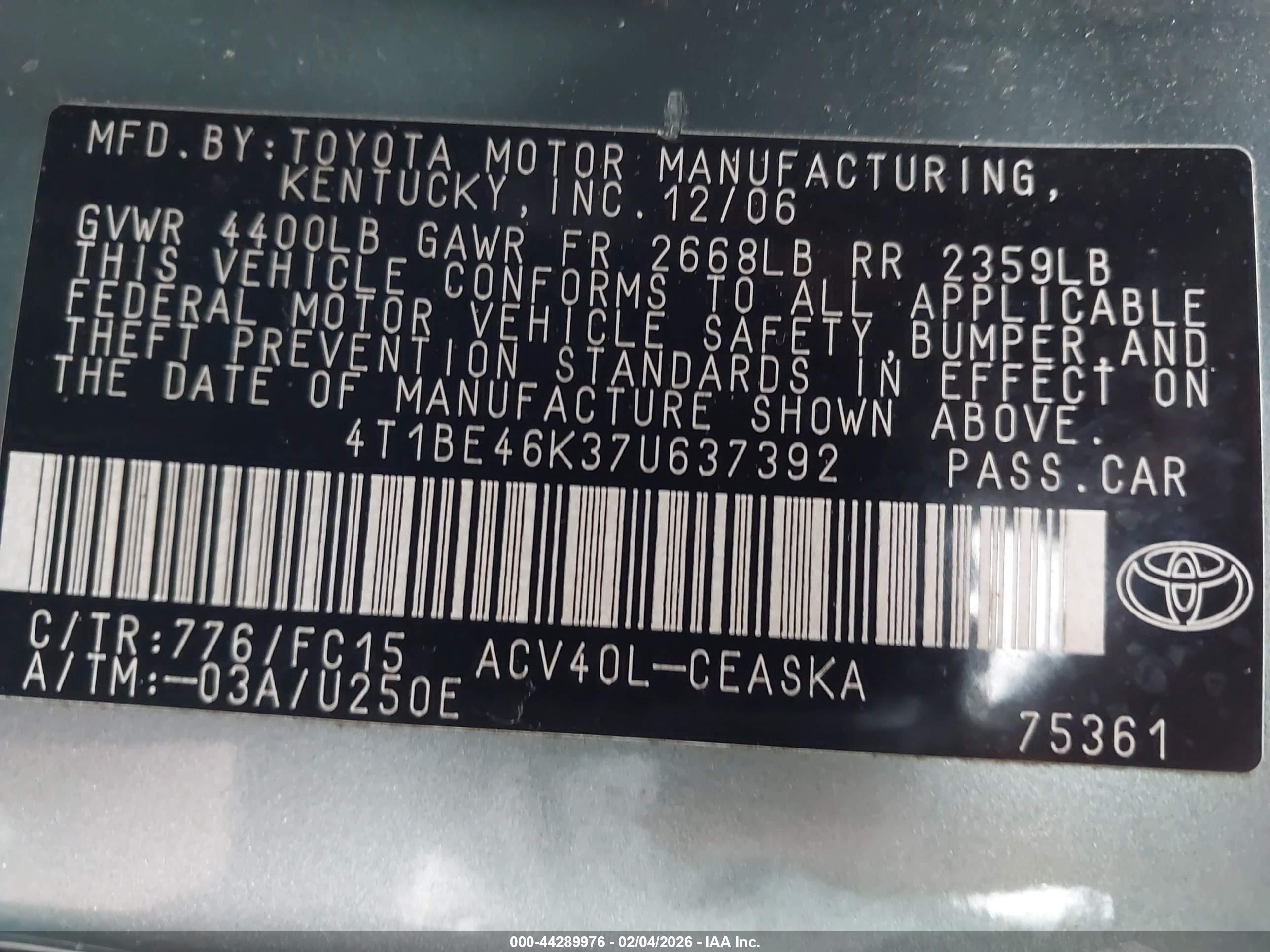 TOYOTA CAMRY image 9
