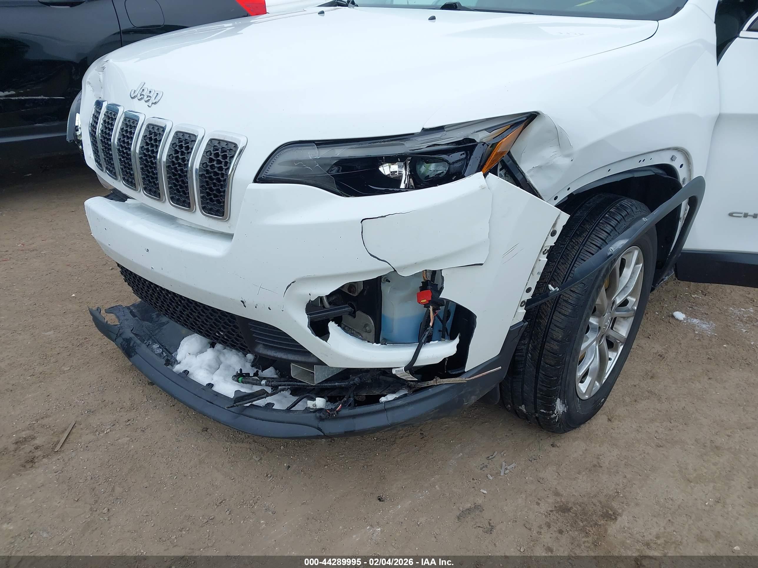 JEEP CHEROKEE image 6