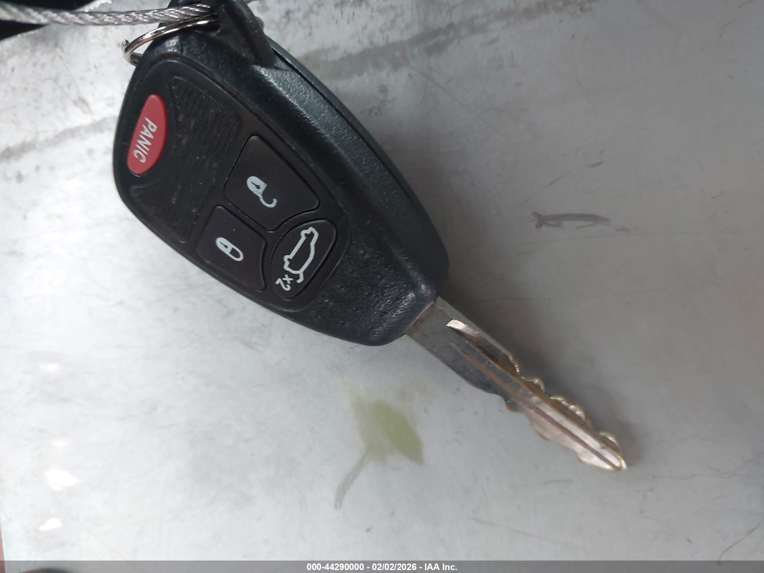 DODGE AVENGER image 11
