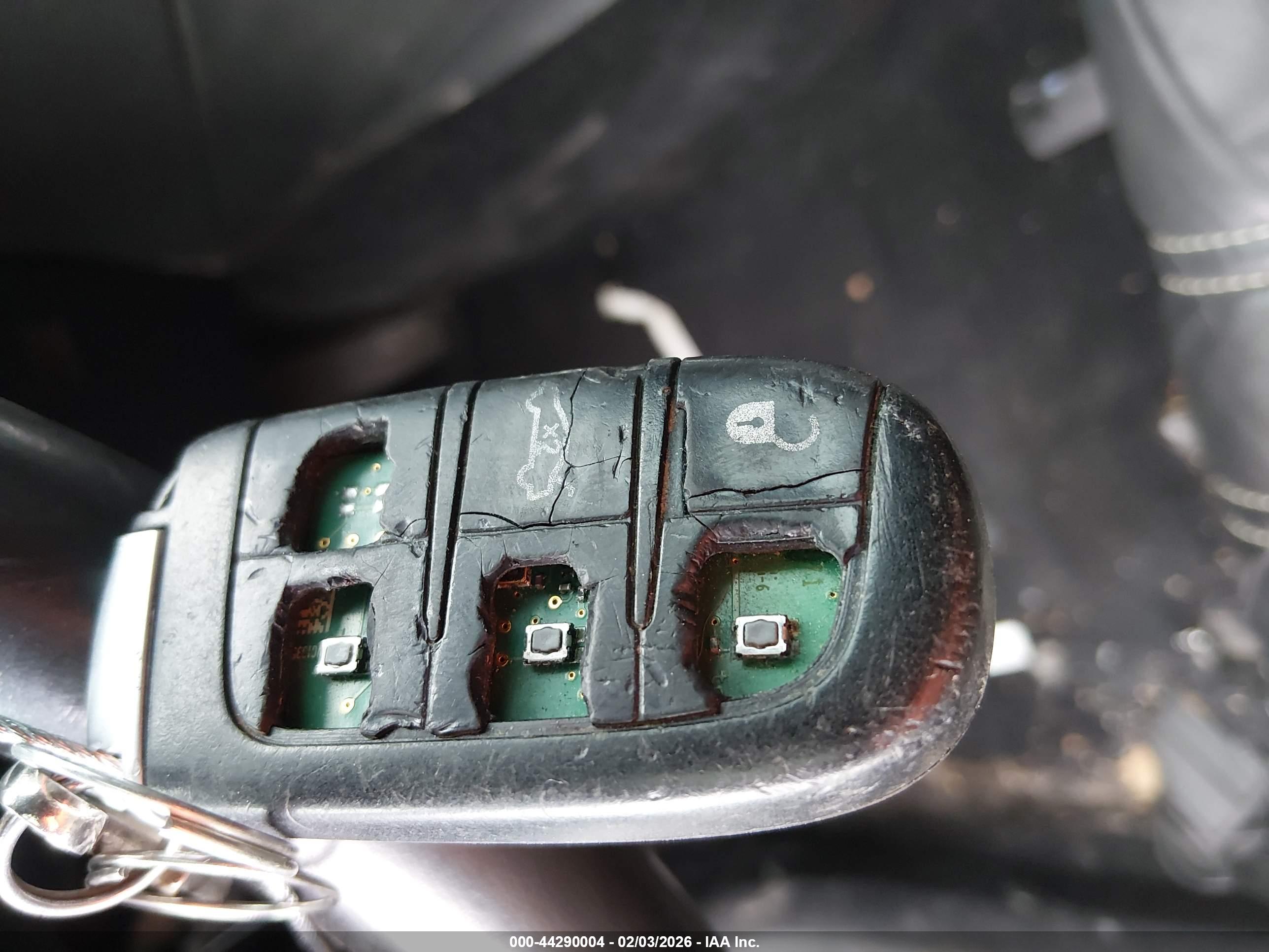 CHRYSLER 300 image 11