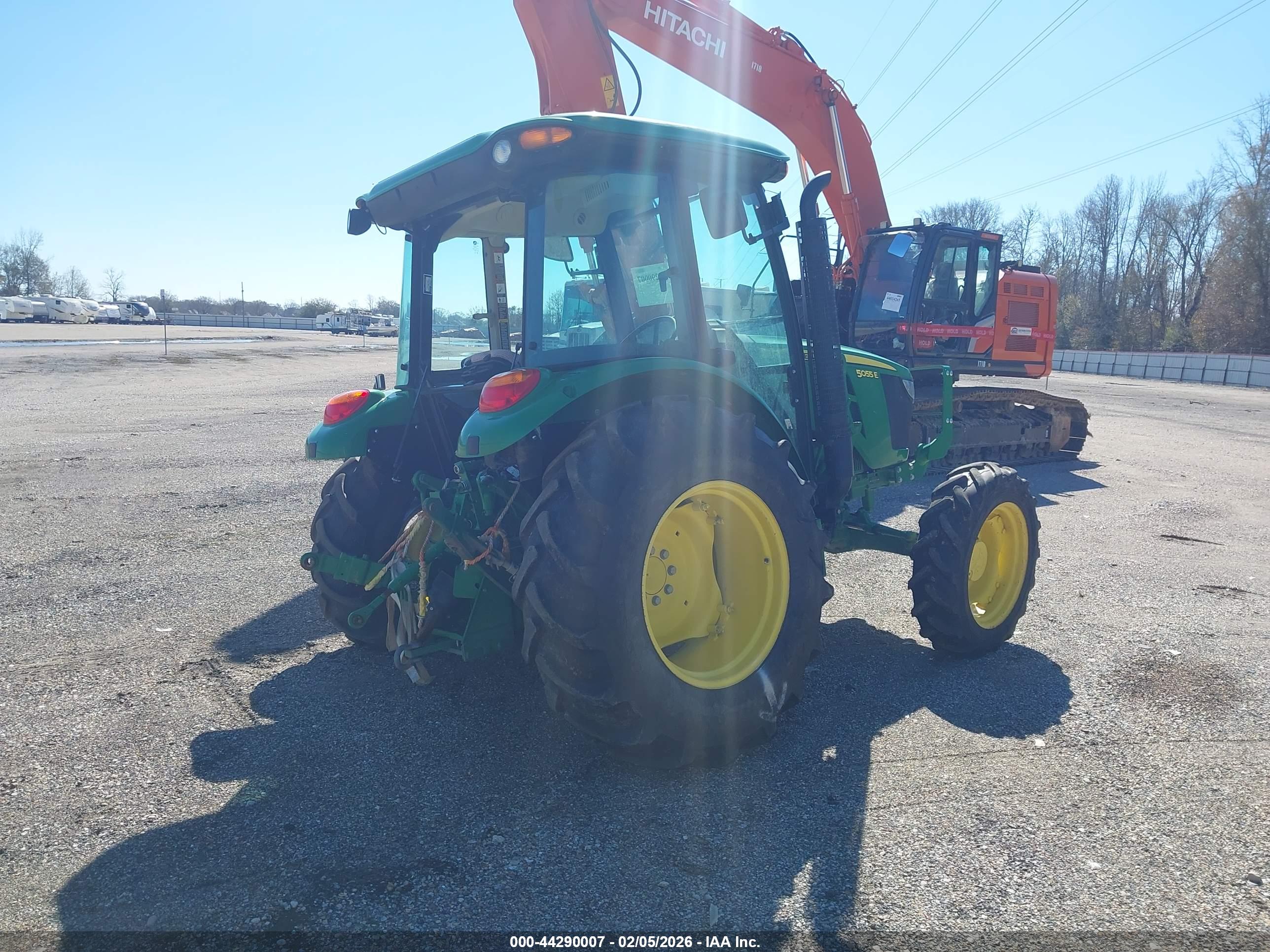 JOHN DEERE image 4