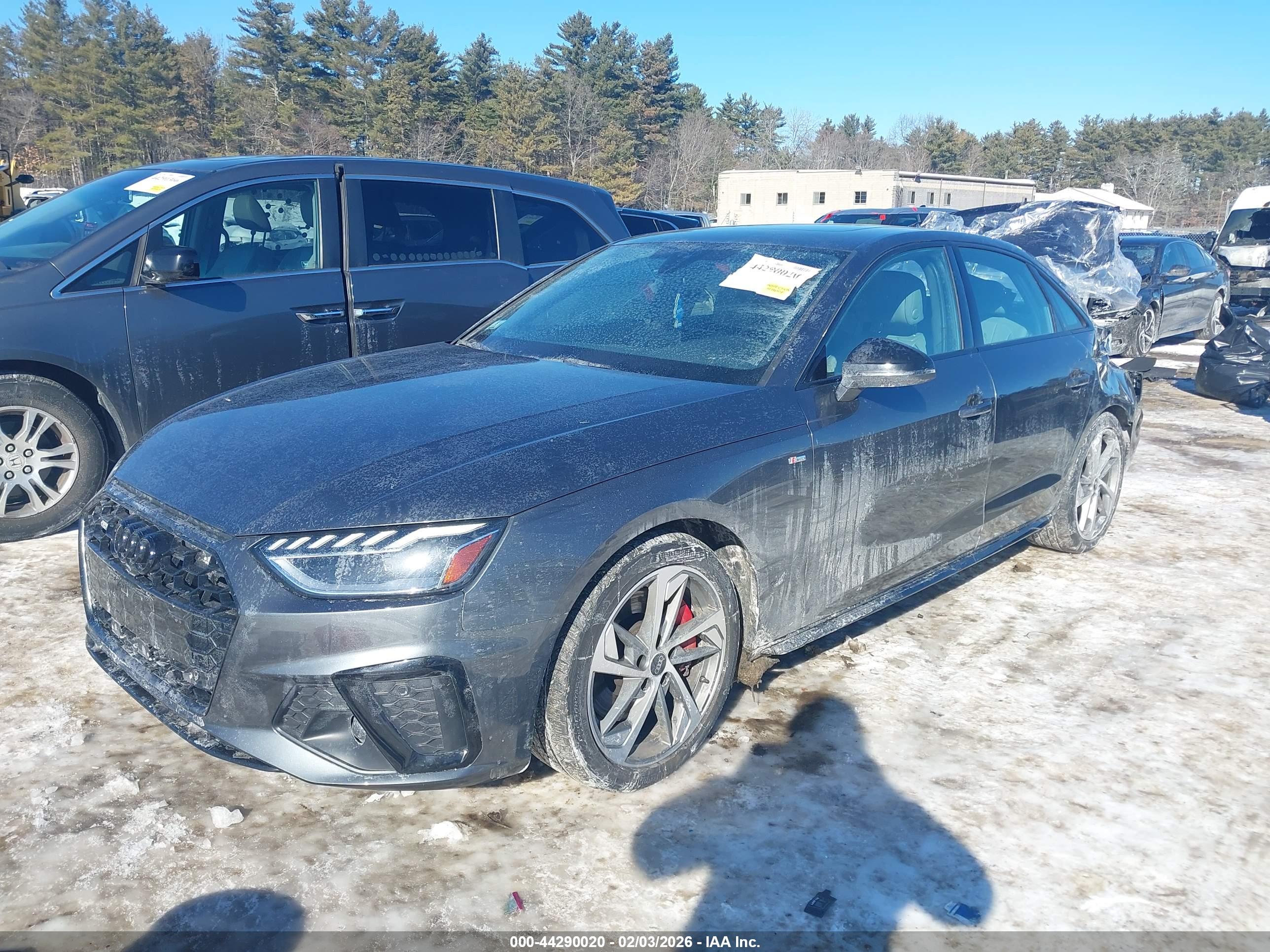 AUDI A4 image 2