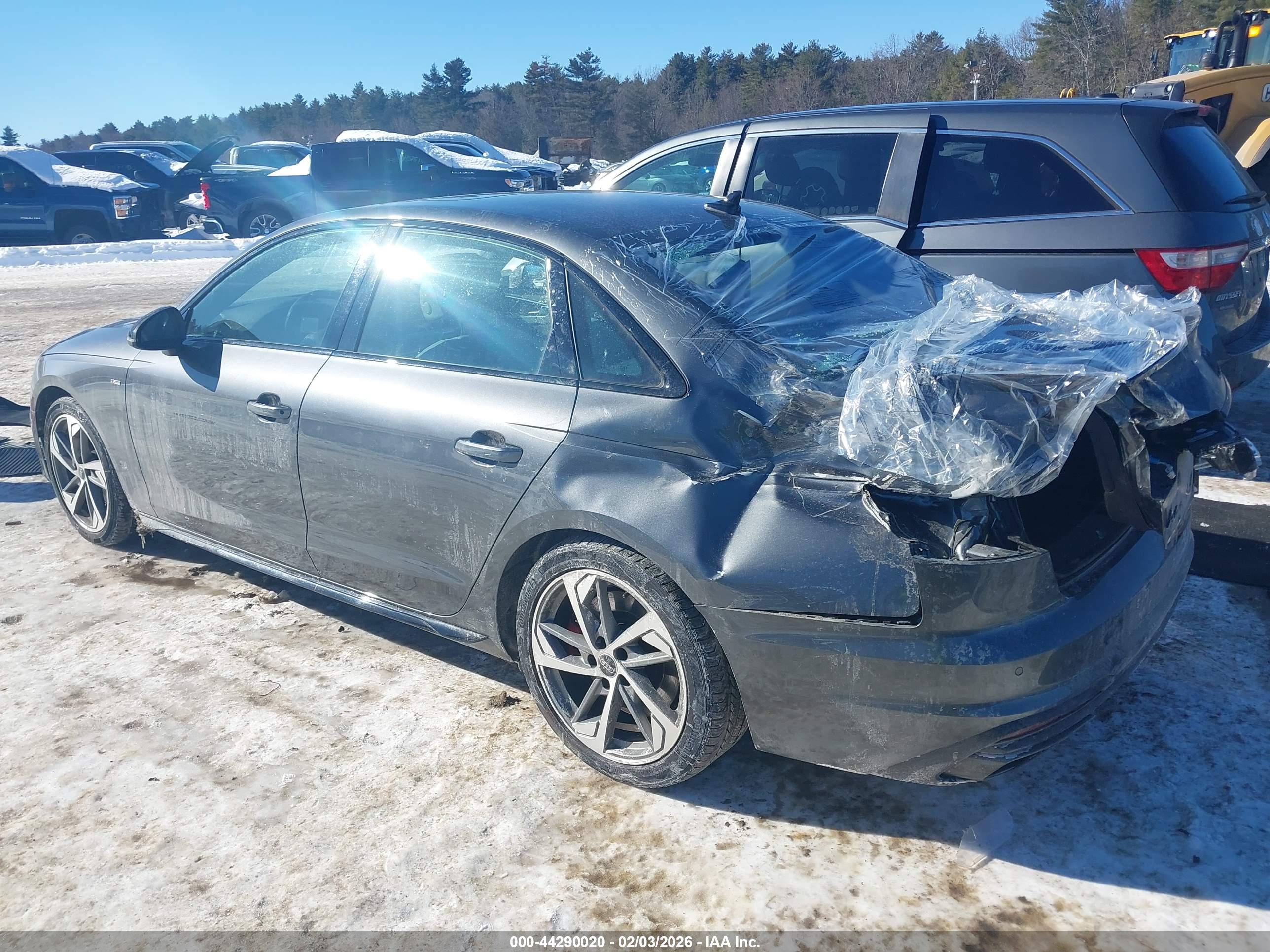 AUDI A4 image 3