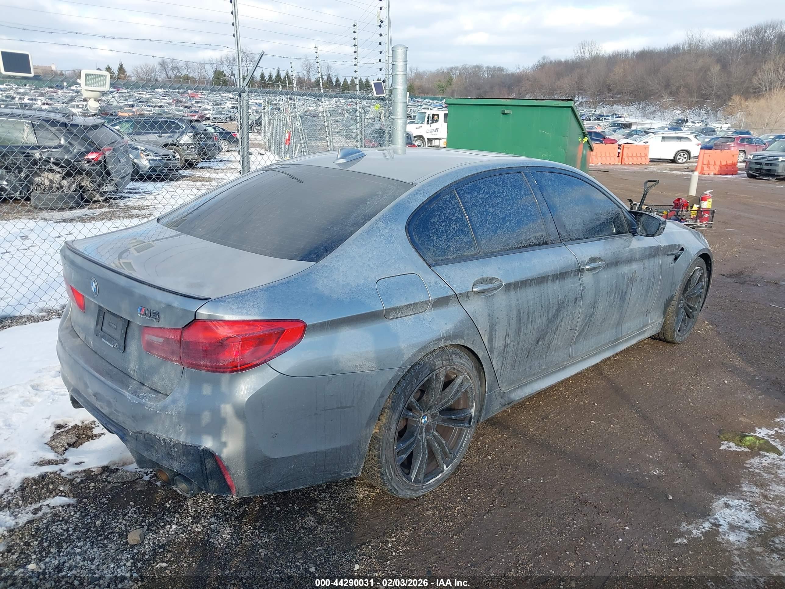 BMW M5 image 4